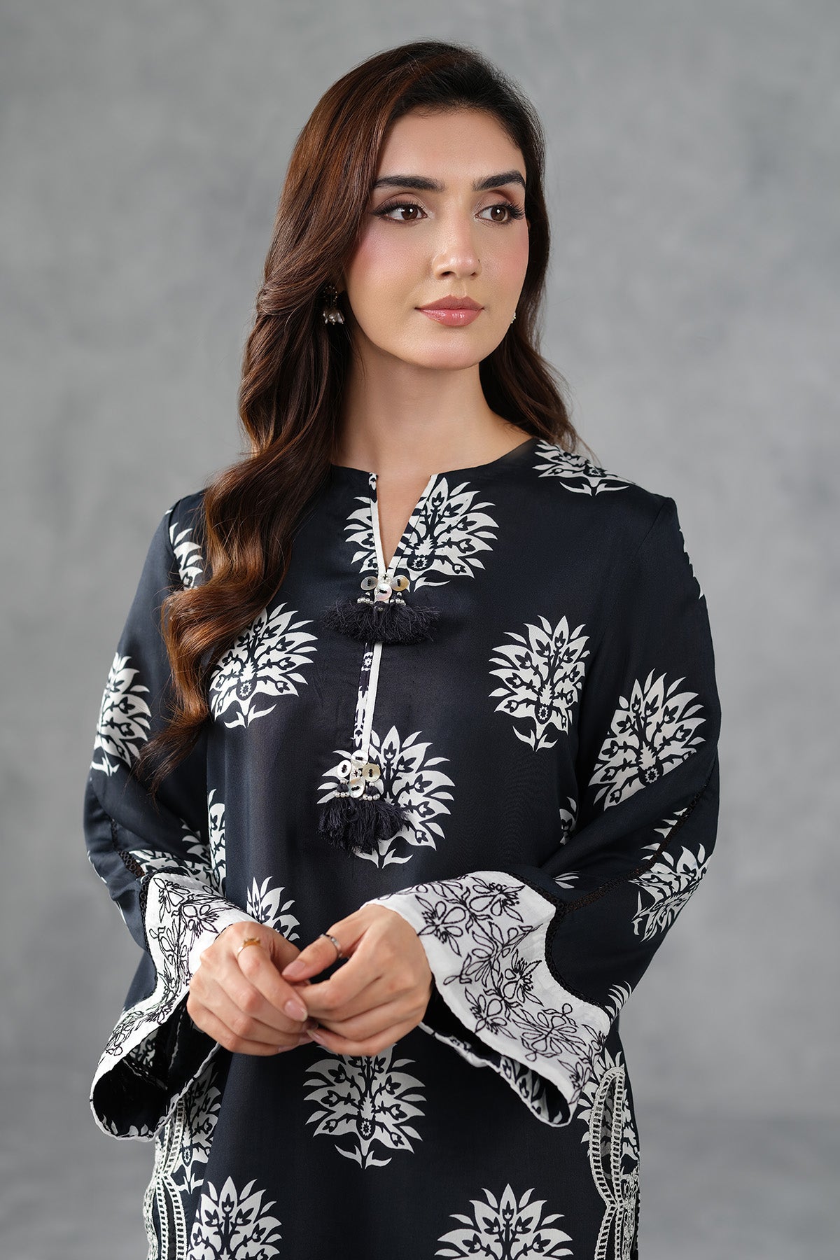 COTTON LINEN | EMBROIDERED