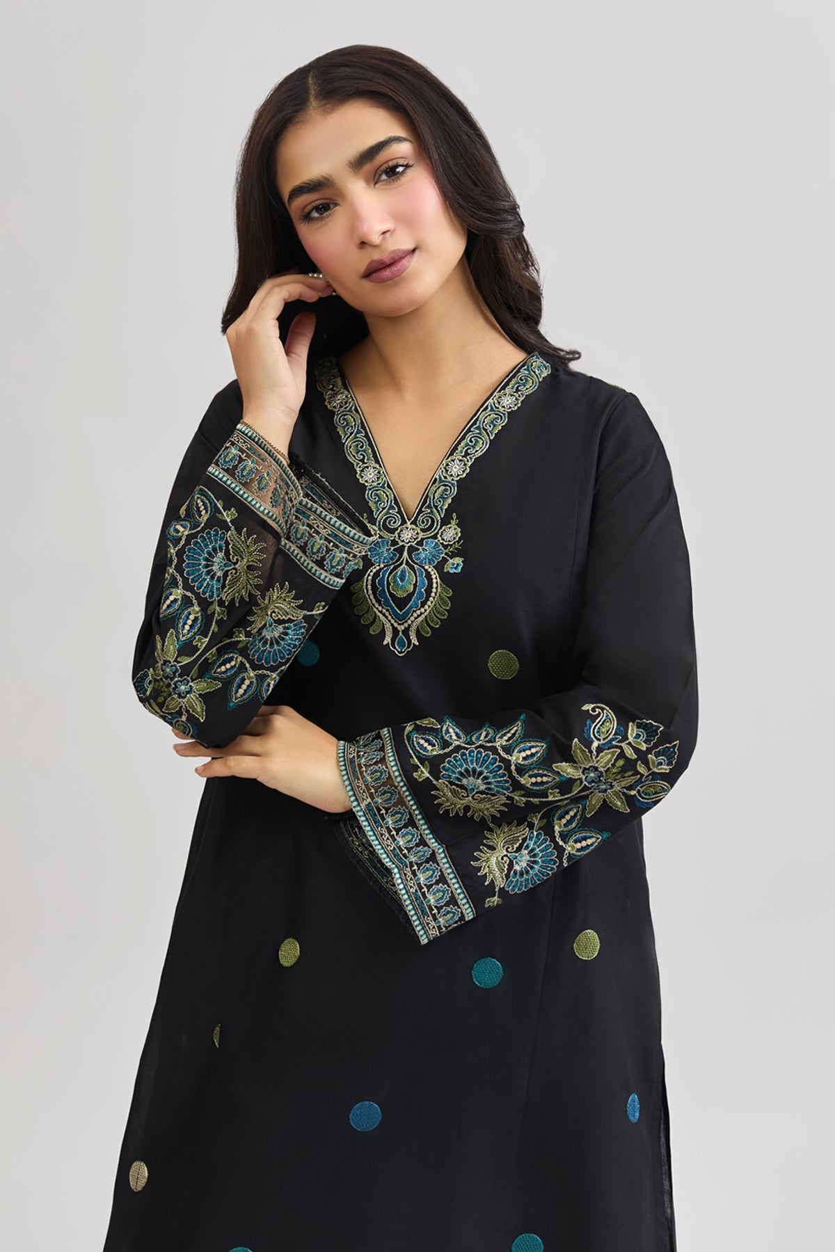 LAWN | EMBROIDERED - Shop Now at Kayseria