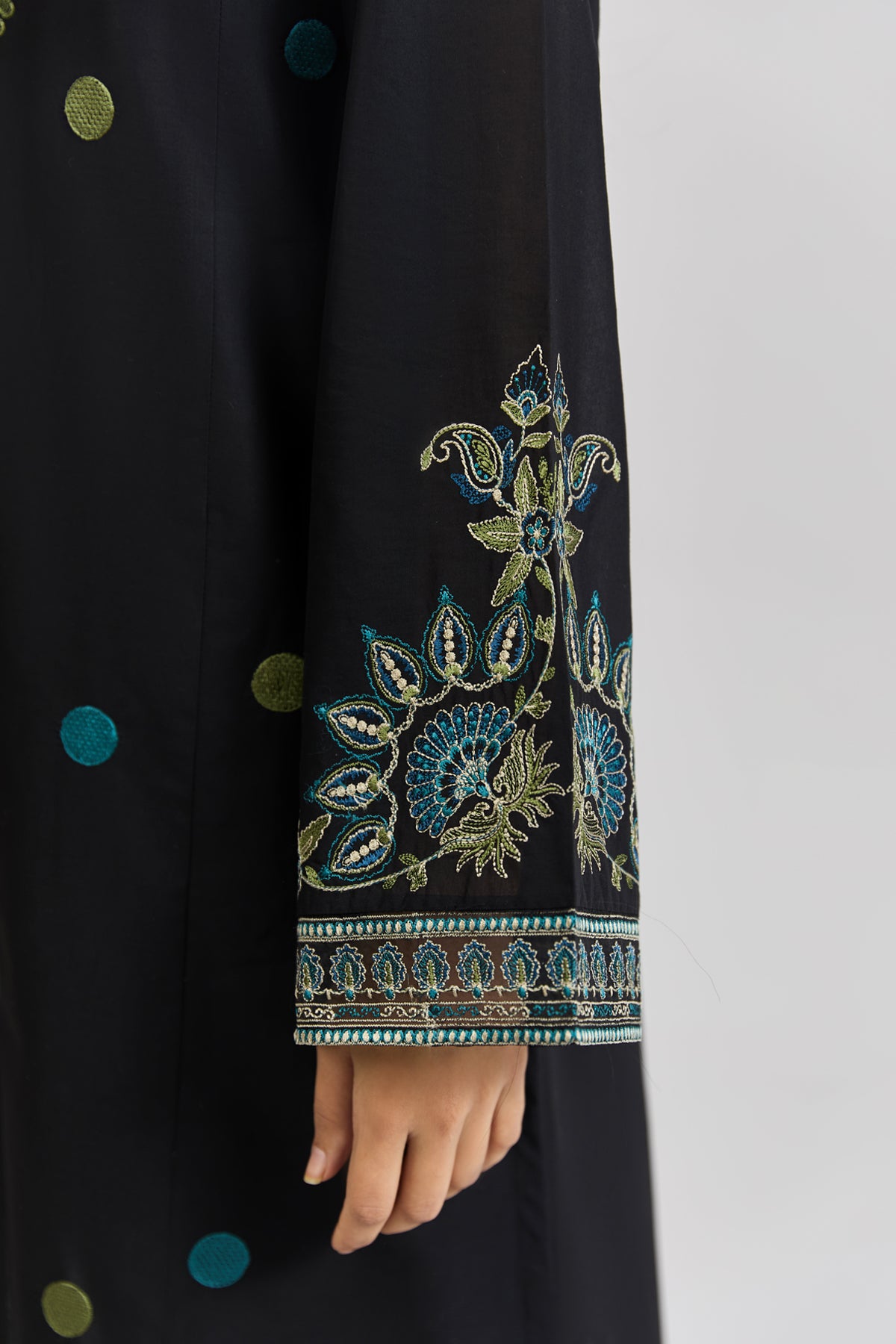 LAWN | EMBROIDERED - Shop Now at Kayseria