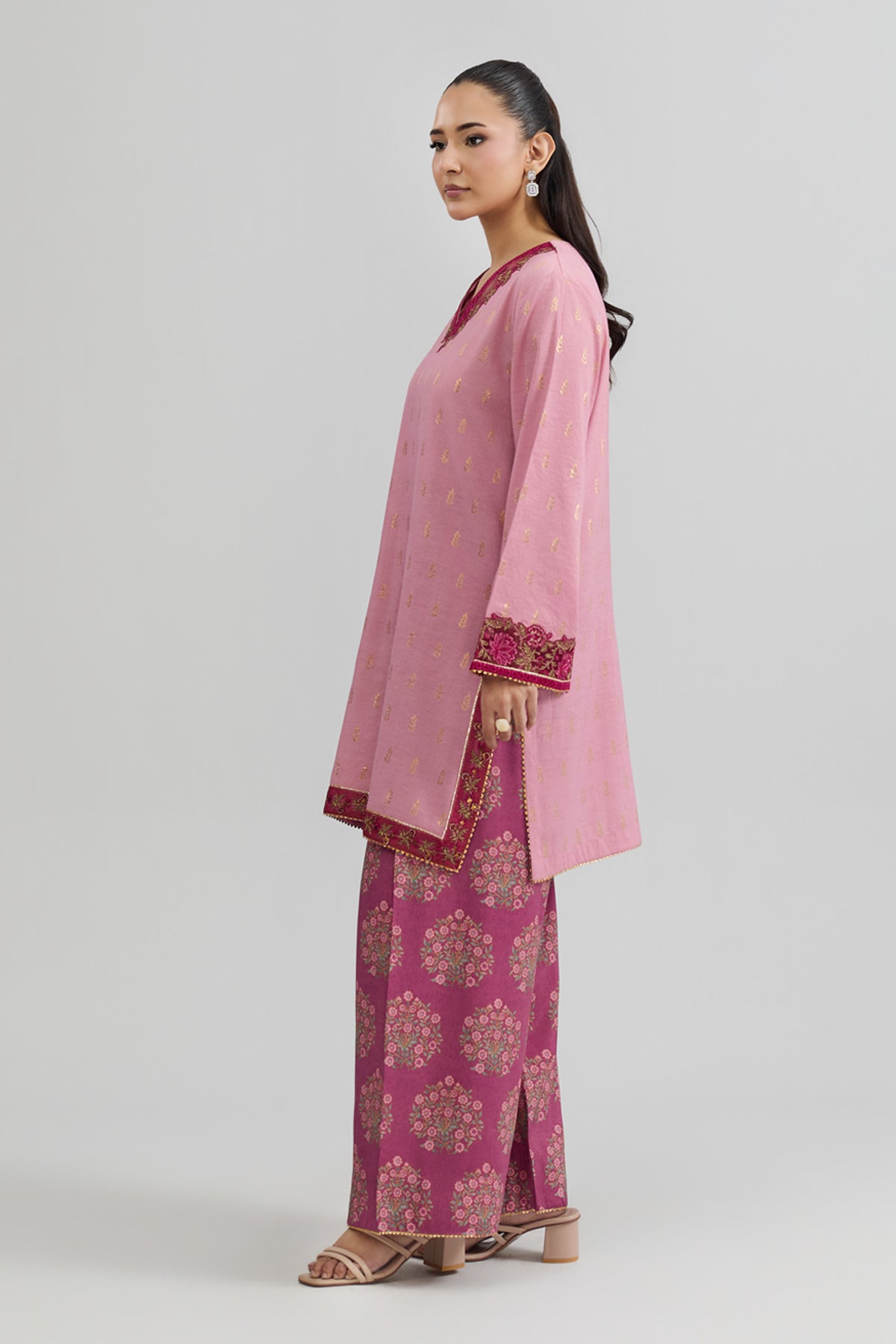 JACQUARD | EMBROIDERED - Shop Now at Kayseria