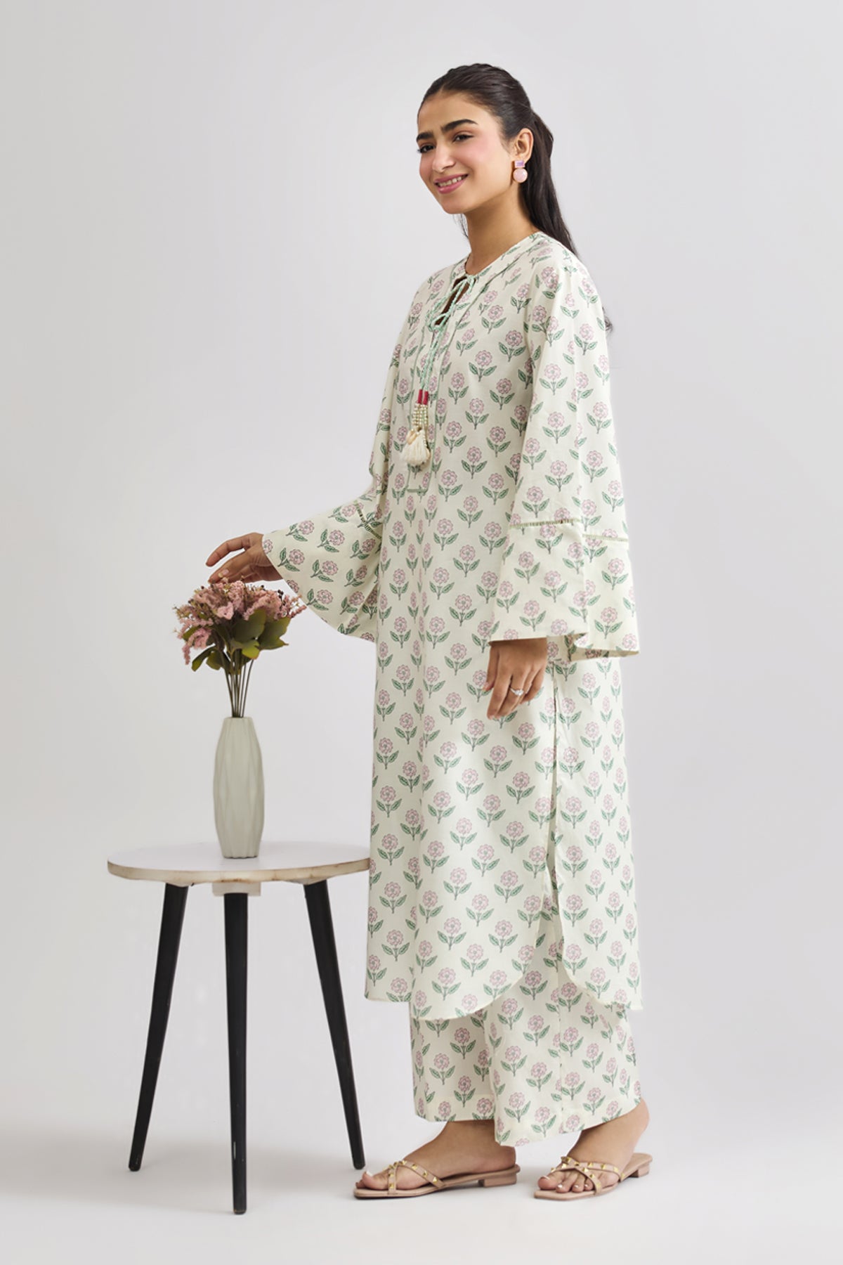 CAMBRIC | PRINTED - Shop Now at Kayseria