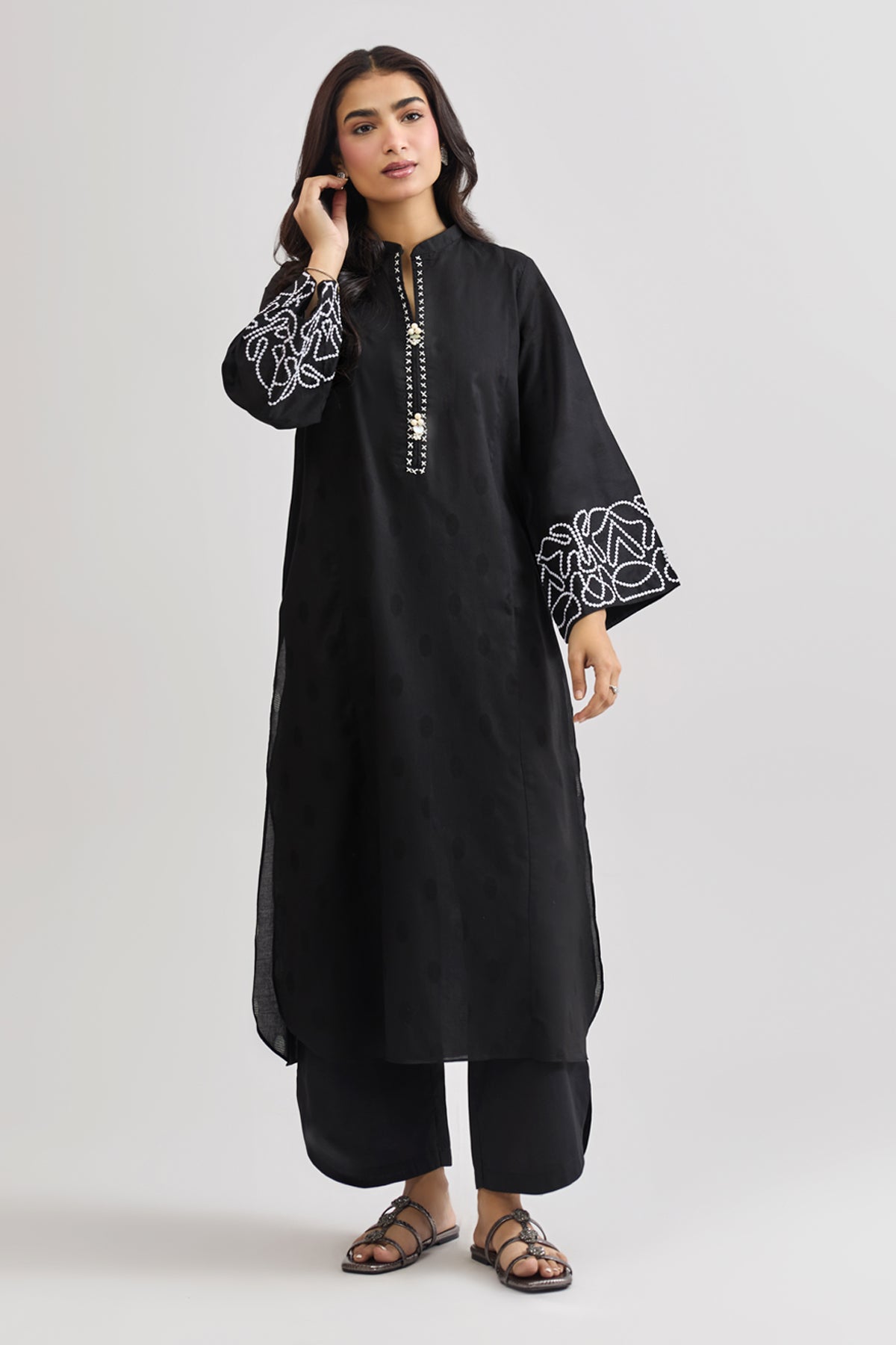 JACQUARD | EMBROIDERED - Shop Now at Kayseria