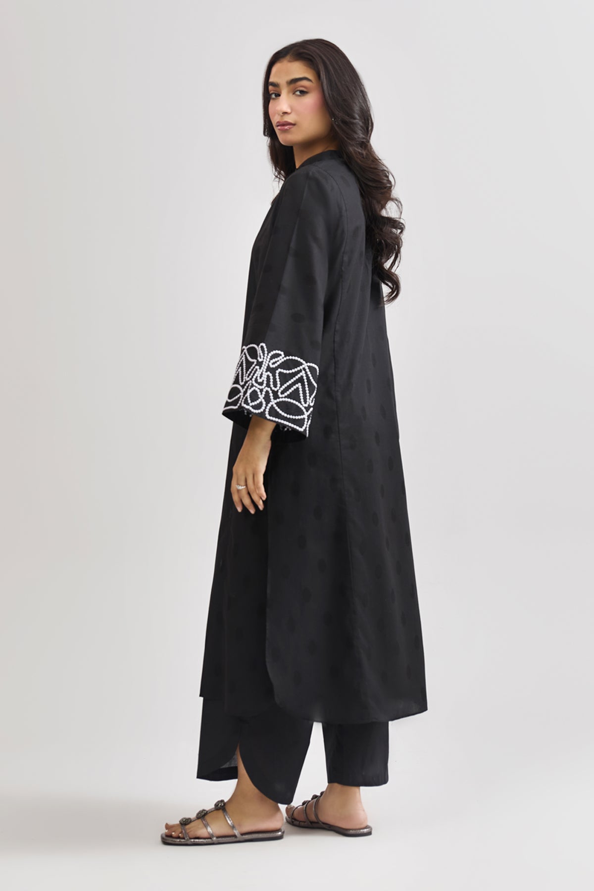 JACQUARD | EMBROIDERED - Shop Now at Kayseria