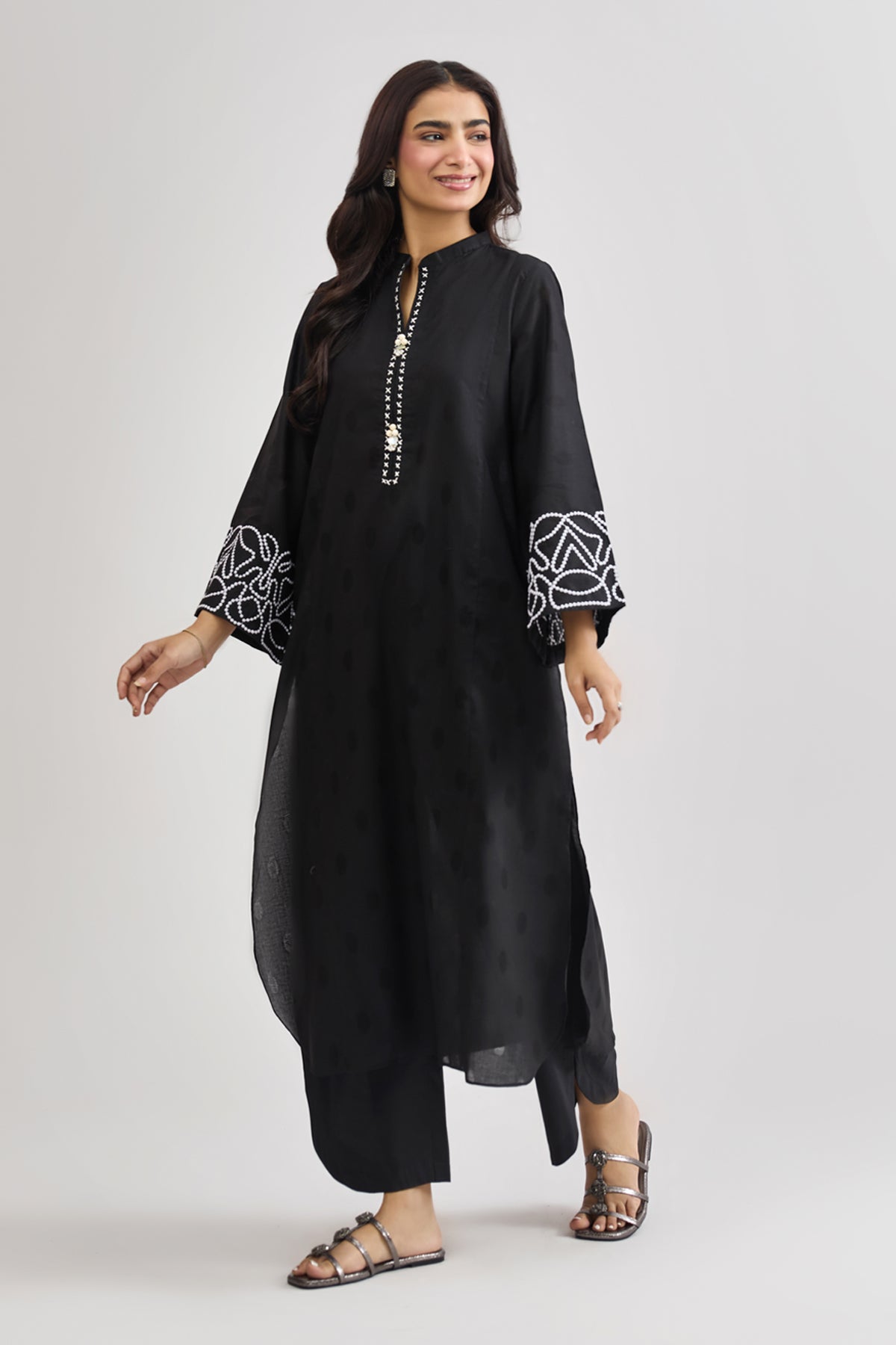 JACQUARD | EMBROIDERED - Shop Now at Kayseria