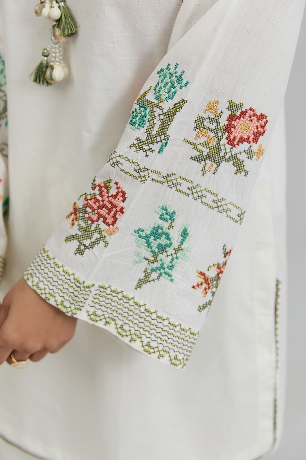 JACQUARD | EMBROIDERED - Shop Now at Kayseria