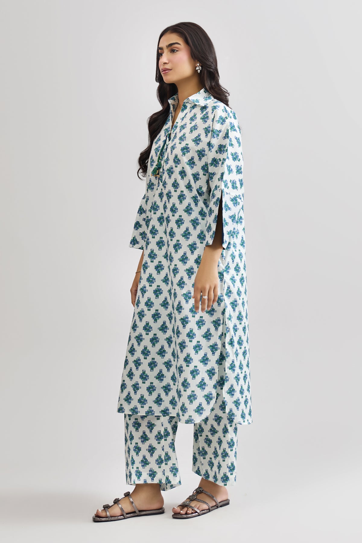 CAMBRIC | PRINTED - Shop Now at Kayseria