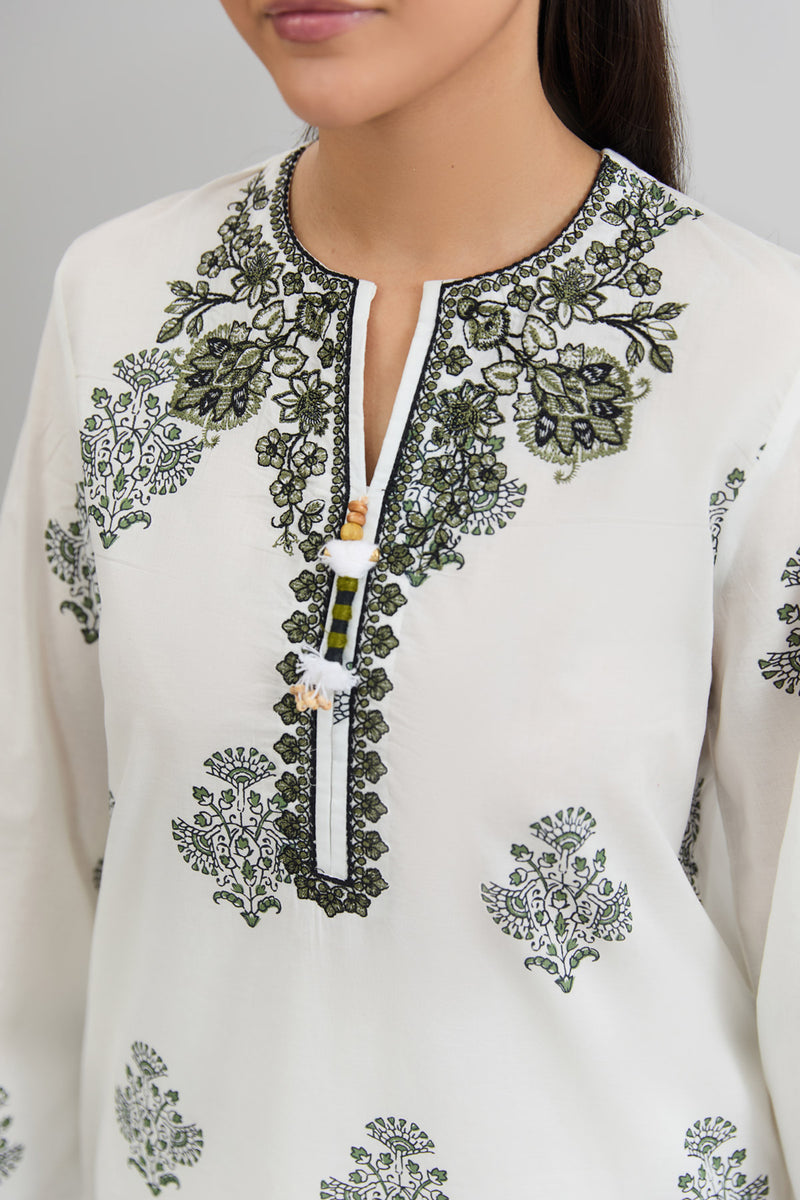 LAWN | EMBROIDERED - Shop Now at Kayseria