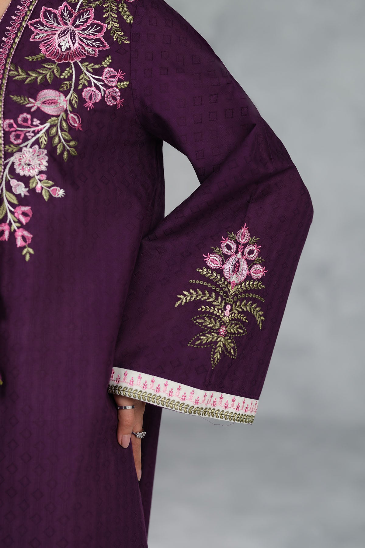 JACQUARD | EMBROIDERED