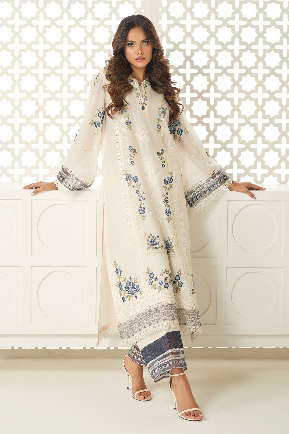 LAWN | EMBROIDERED - Shop Now at Kayseria