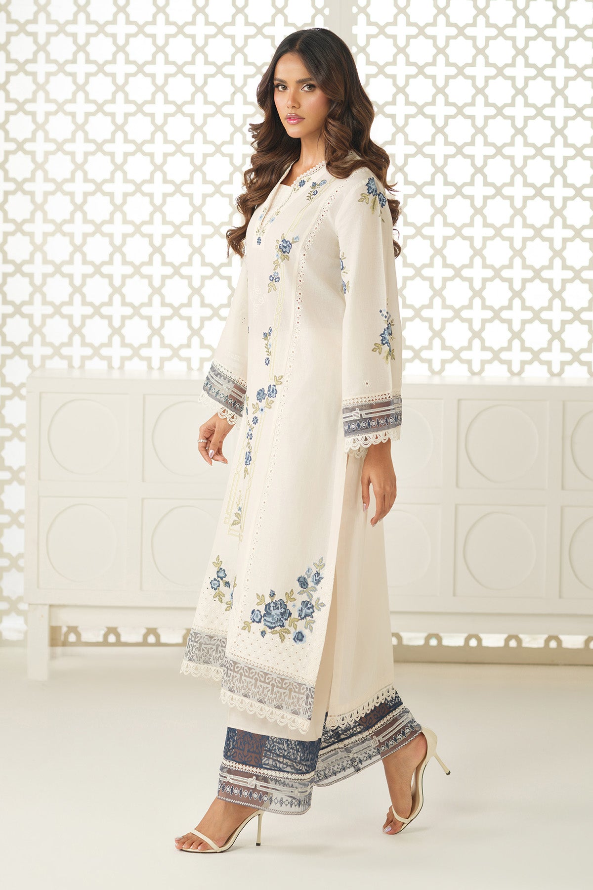 LAWN | EMBROIDERED - Shop Now at Kayseria