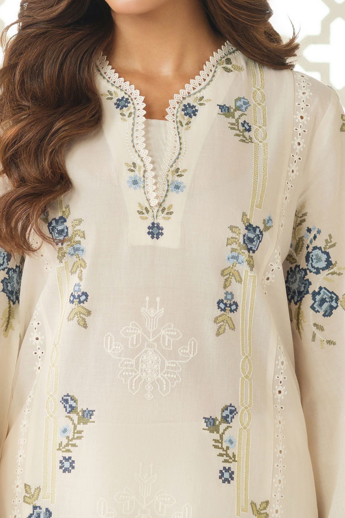 LAWN | EMBROIDERED