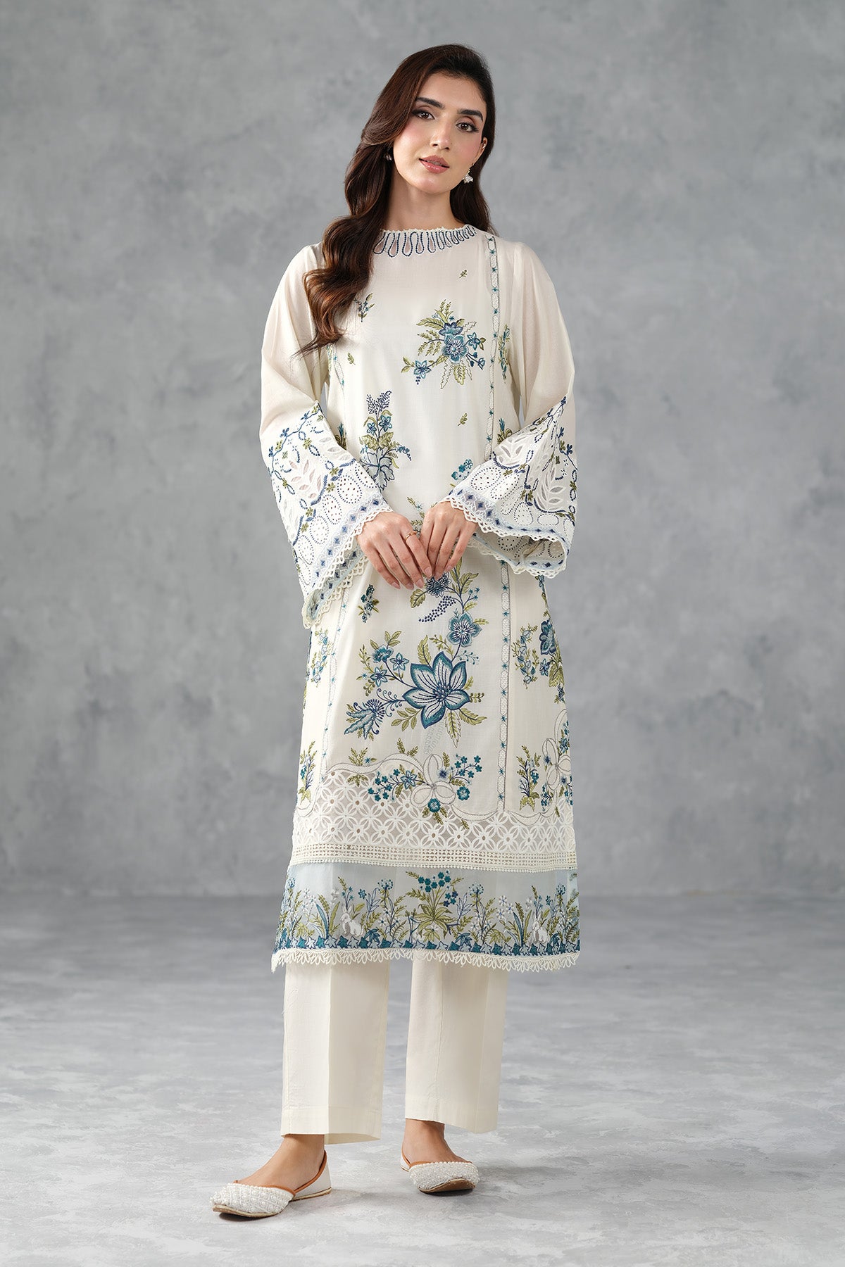 LAWN | EMBROIDERED