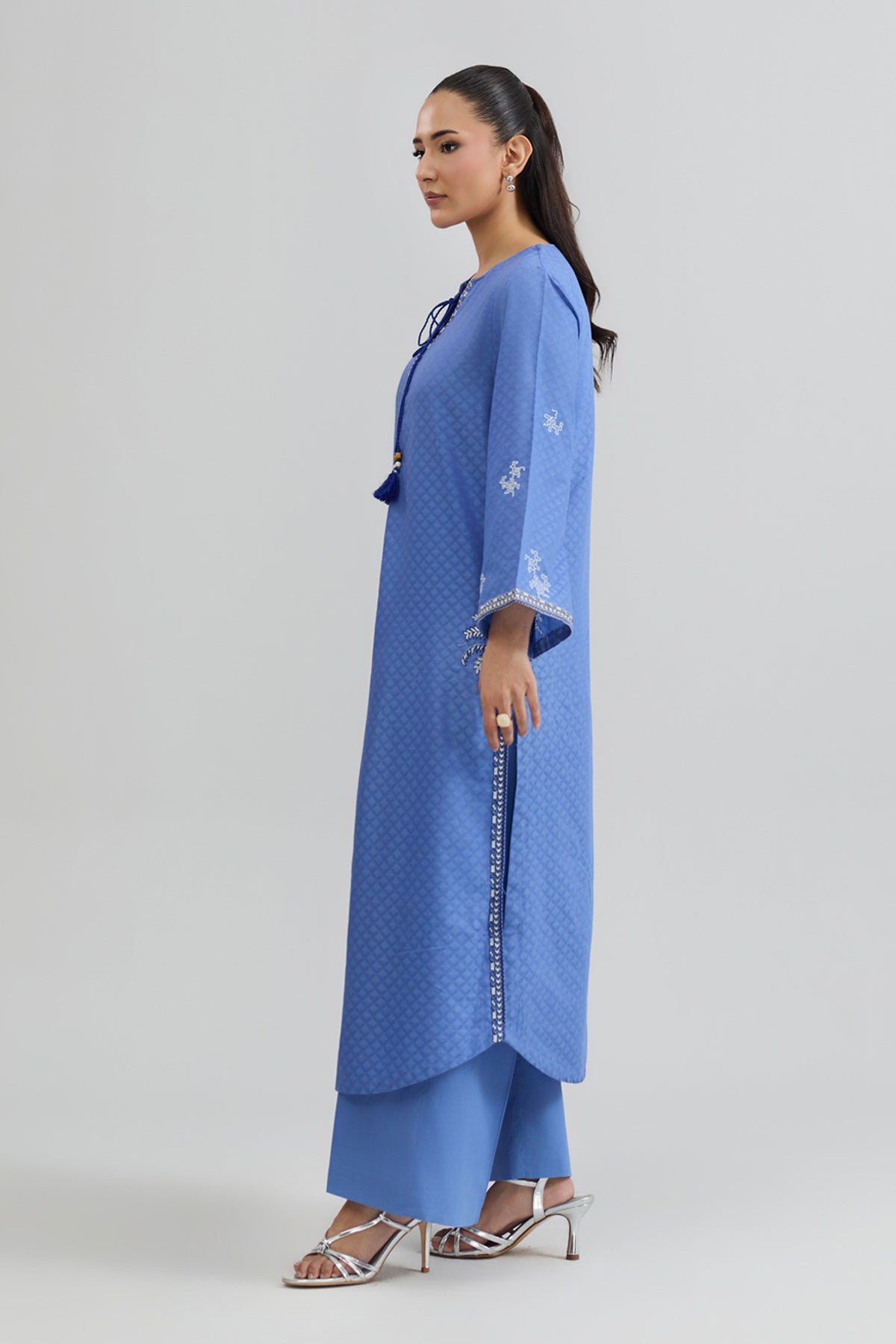 JACQUARD | EMBROIDERED