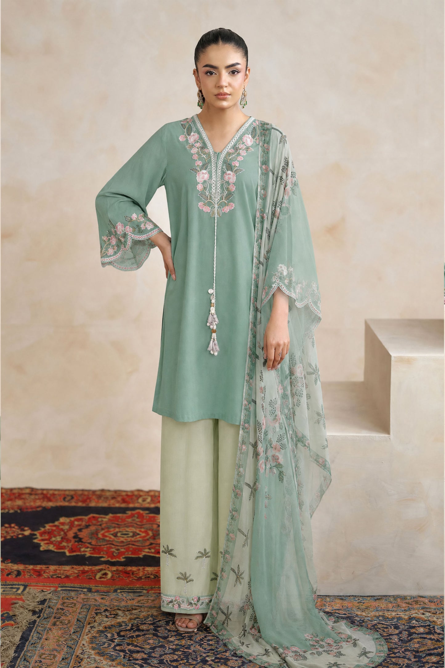 LAWN | EMBROIDERED