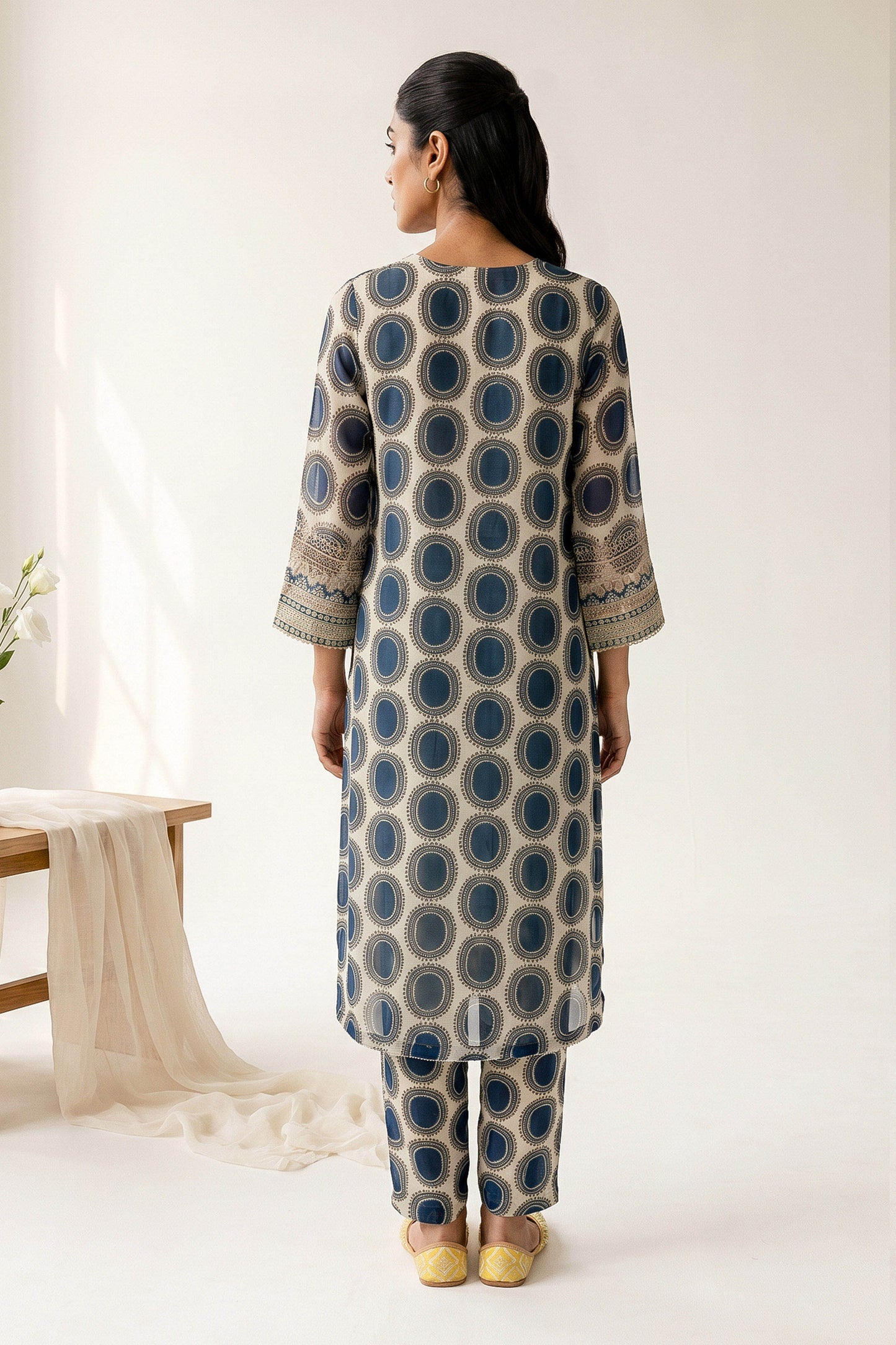 CHIFFON | EMBROIDERED