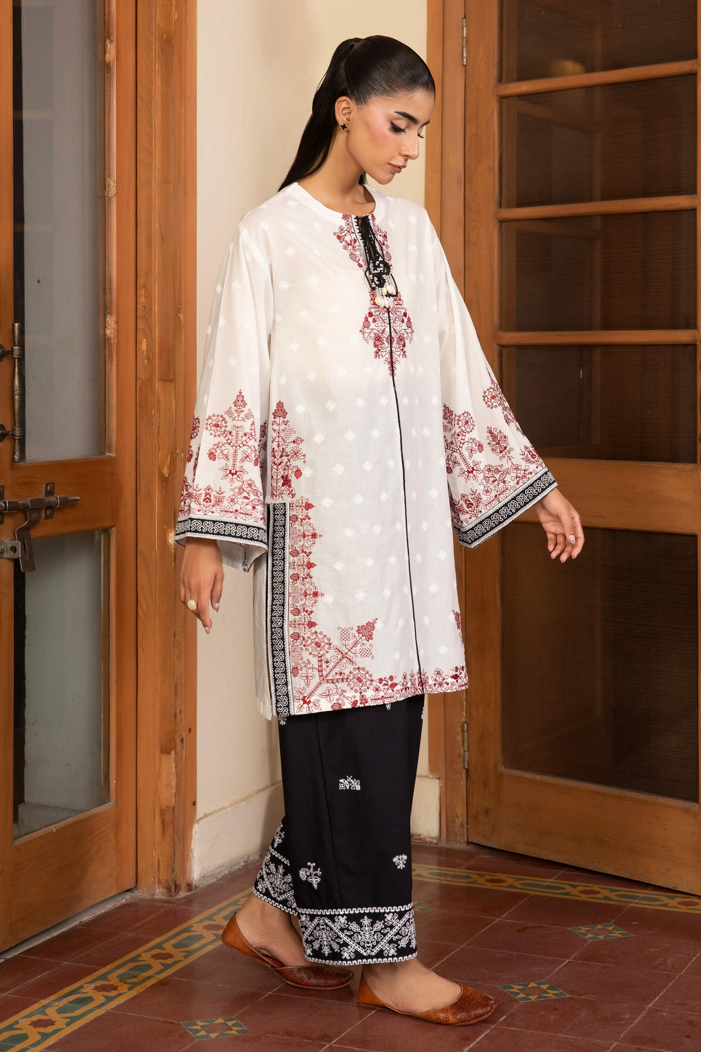CAMBRIC | EMBROIDERED