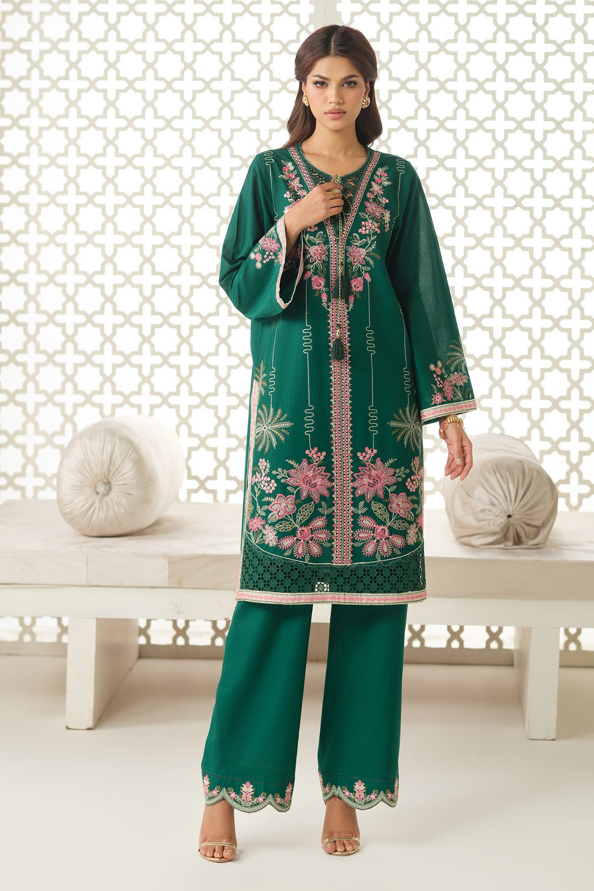 LAWN | EMBROIDERED - Shop Now at Kayseria