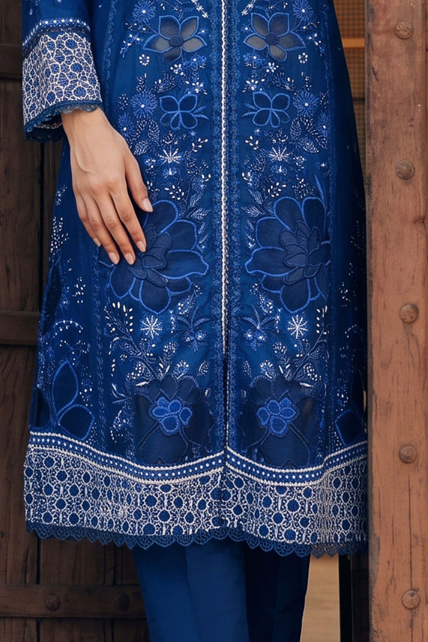 CAMBRIC | EMBROIDERED