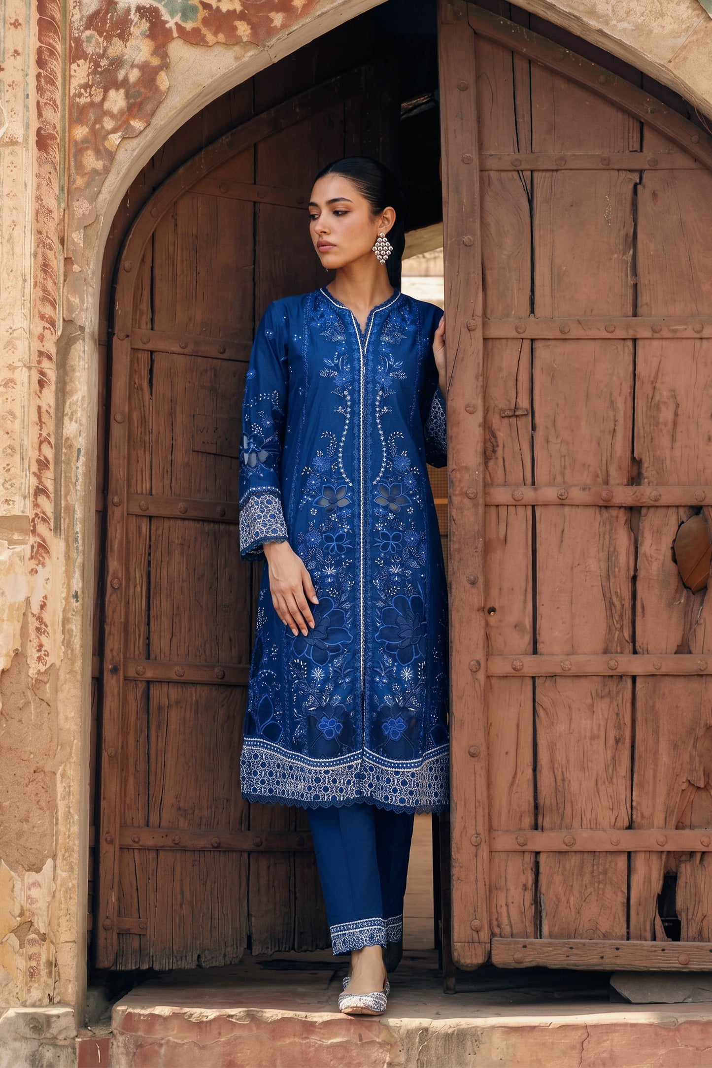 CAMBRIC | EMBROIDERED