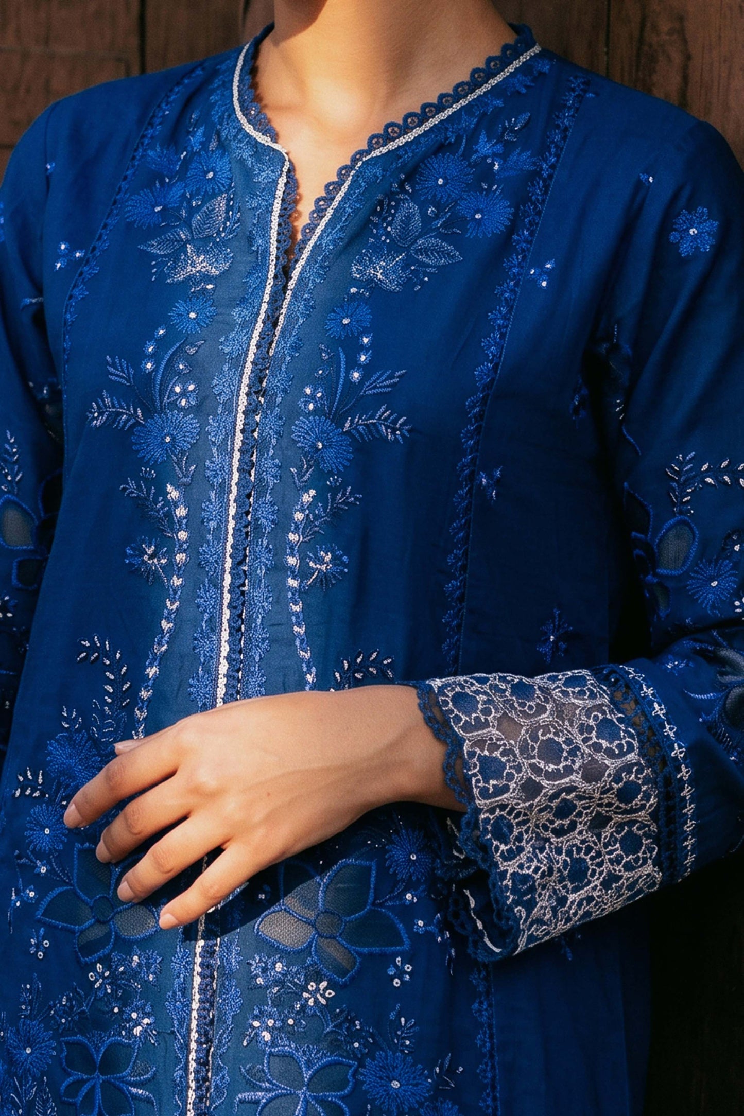 CAMBRIC | EMBROIDERED