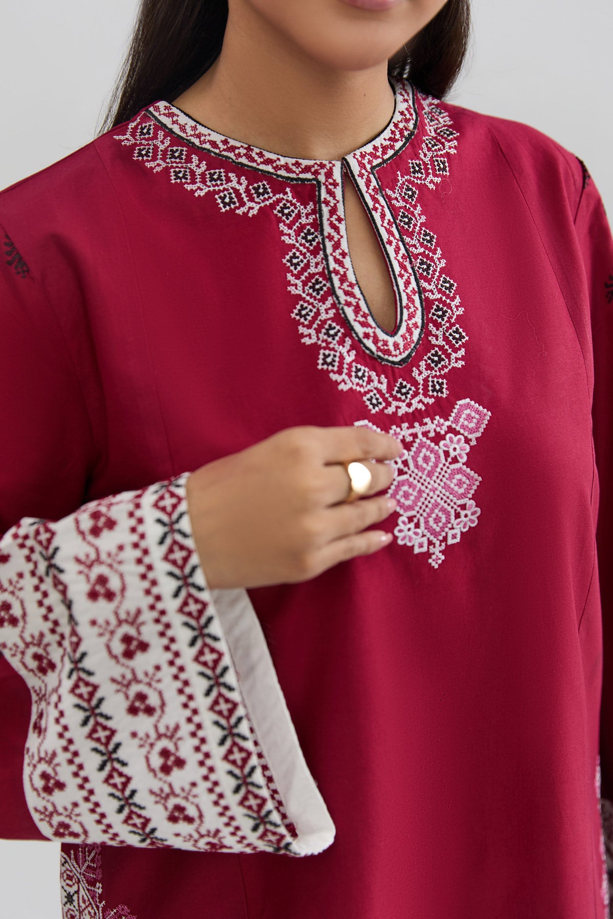 CAMBRIC | EMBROIDERED - Shop Now at Kayseria