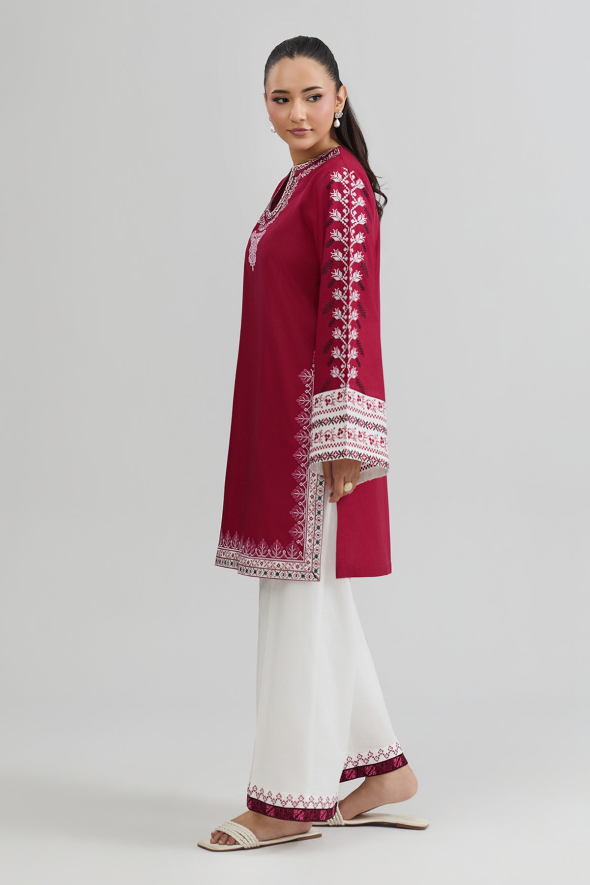 CAMBRIC | EMBROIDERED - Shop Now at Kayseria