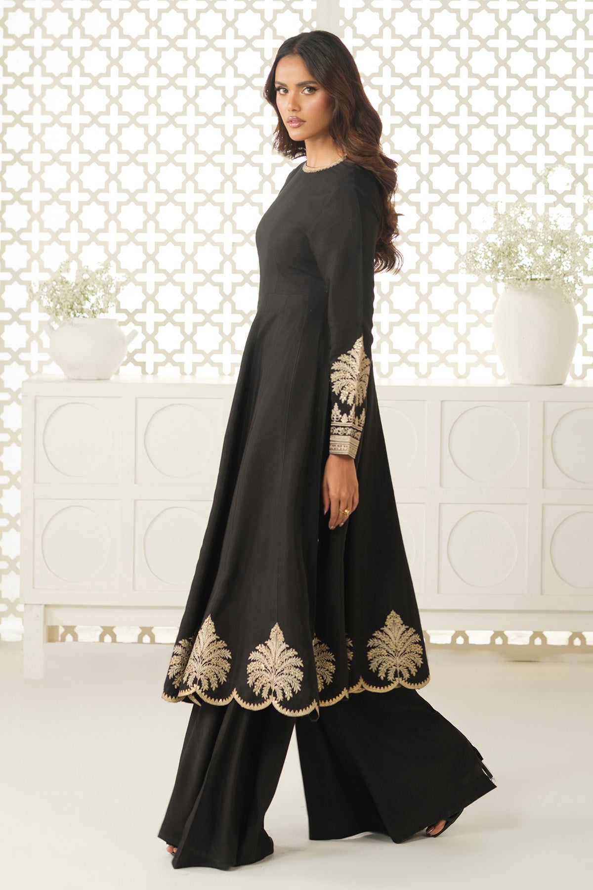 RAW SILK | EMBROIDERED - Shop Now at Kayseria