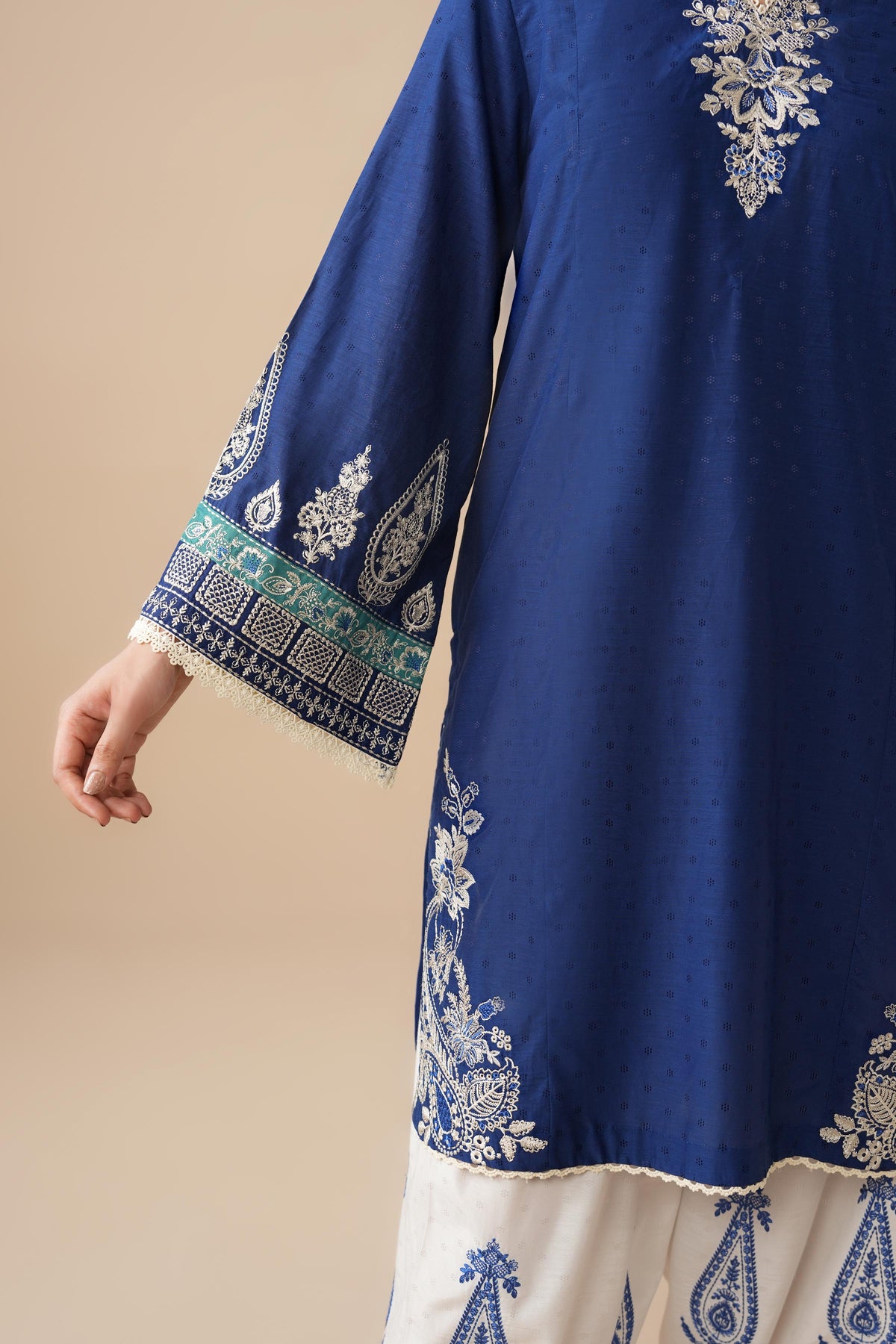 JACQUARD | EMBROIDERED PRET WINTER-26