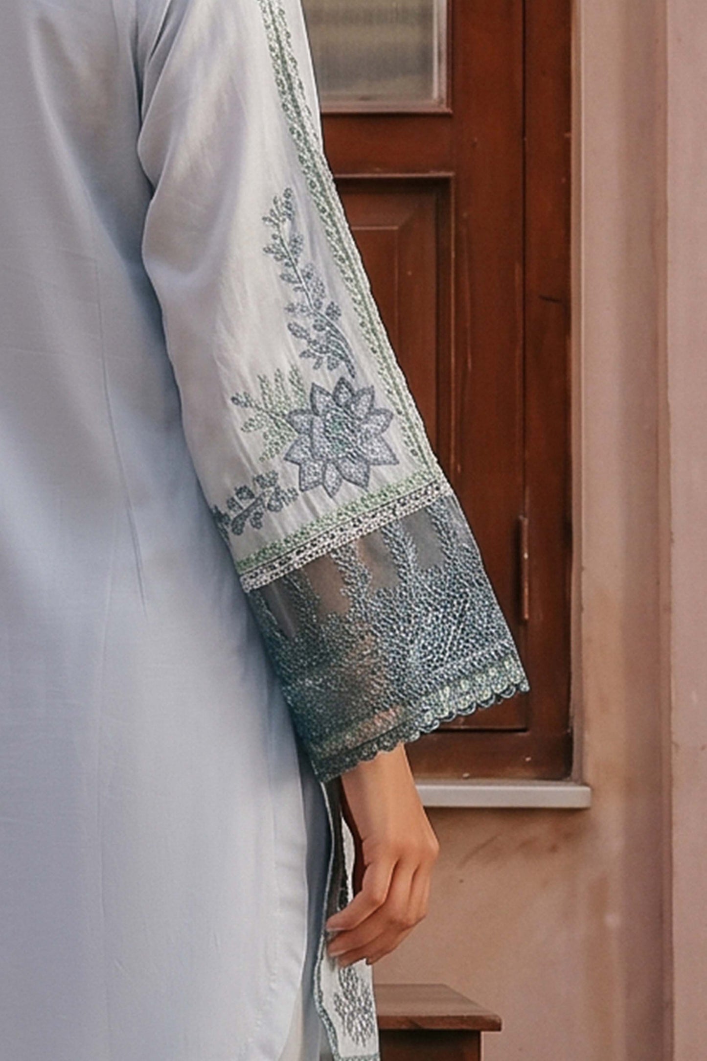 JACQUARD | EMBROIDERED