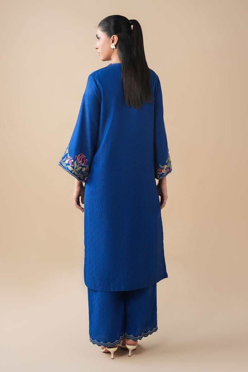 JACQUARD | EMBROIDERED