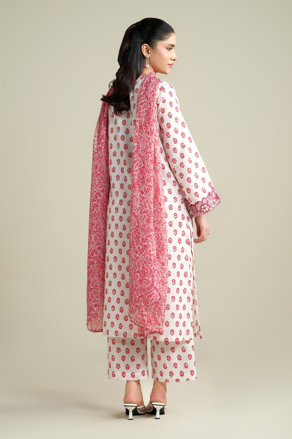 JACQUARD | EMBROIDERED