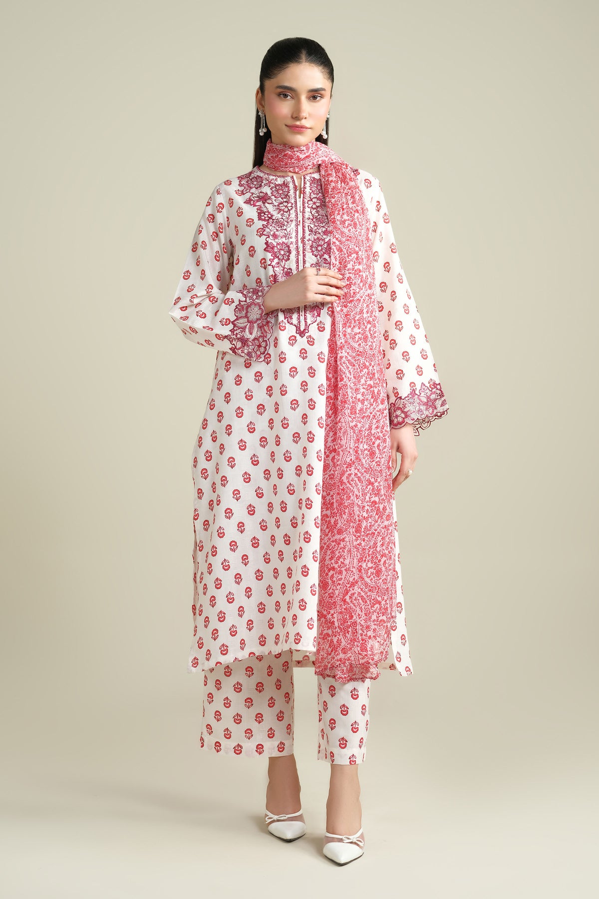 JACQUARD | EMBROIDERED