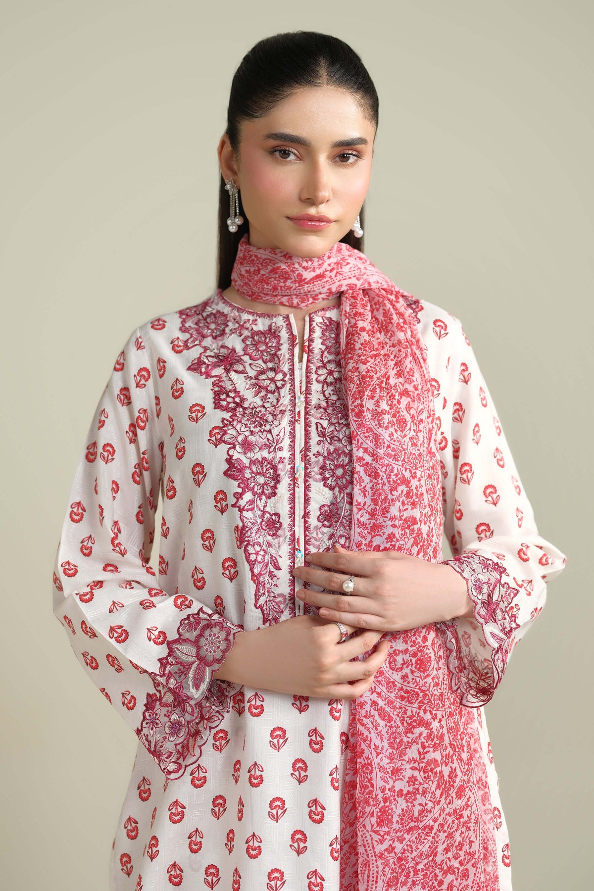JACQUARD | EMBROIDERED
