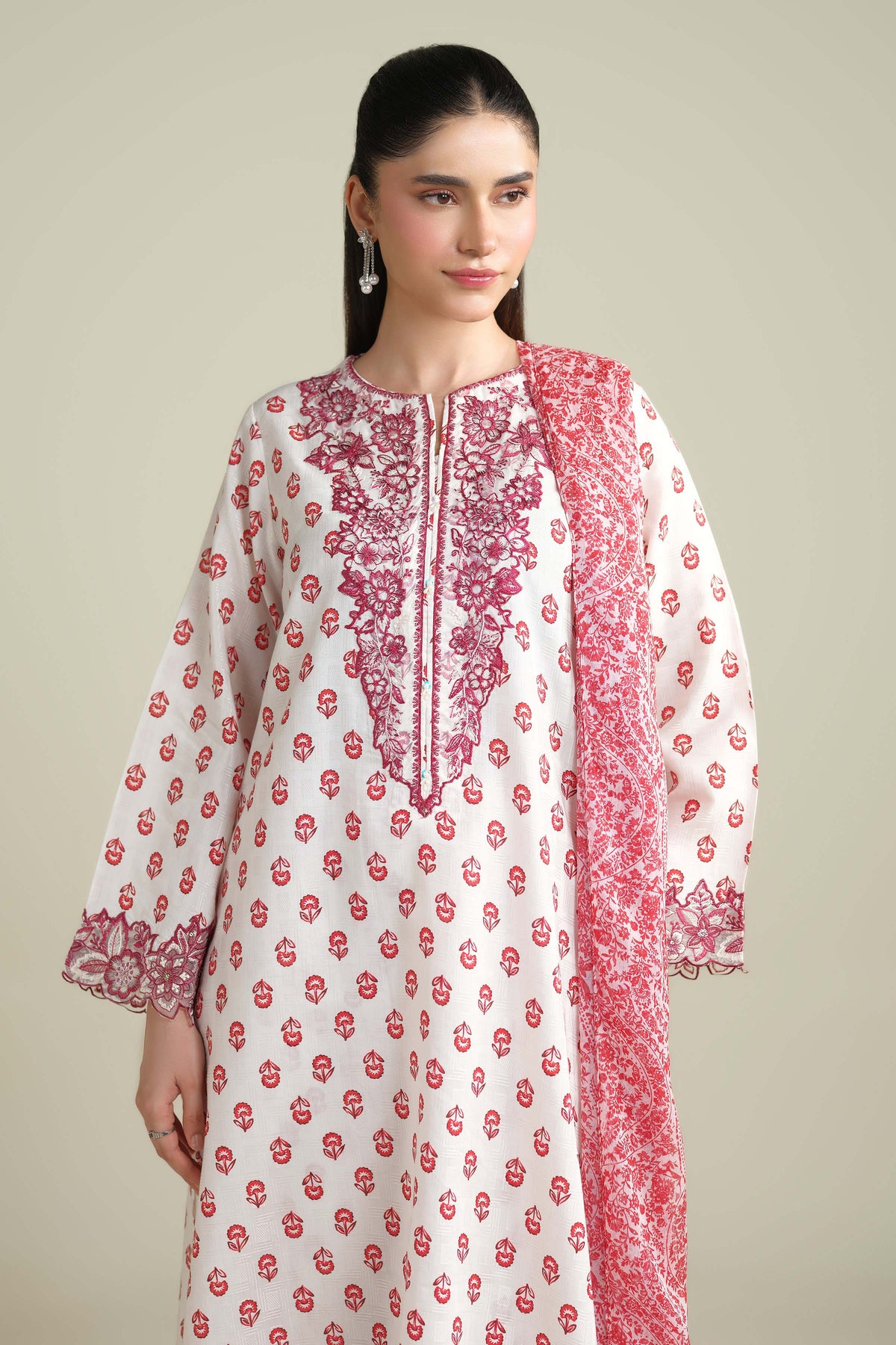 JACQUARD | EMBROIDERED