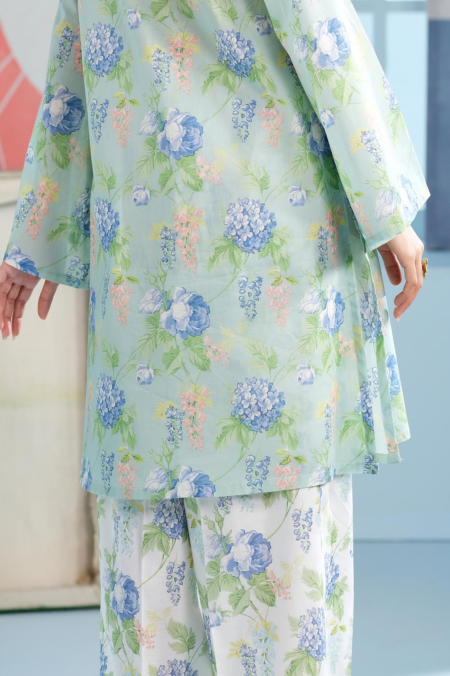 LAWN | PRINTED