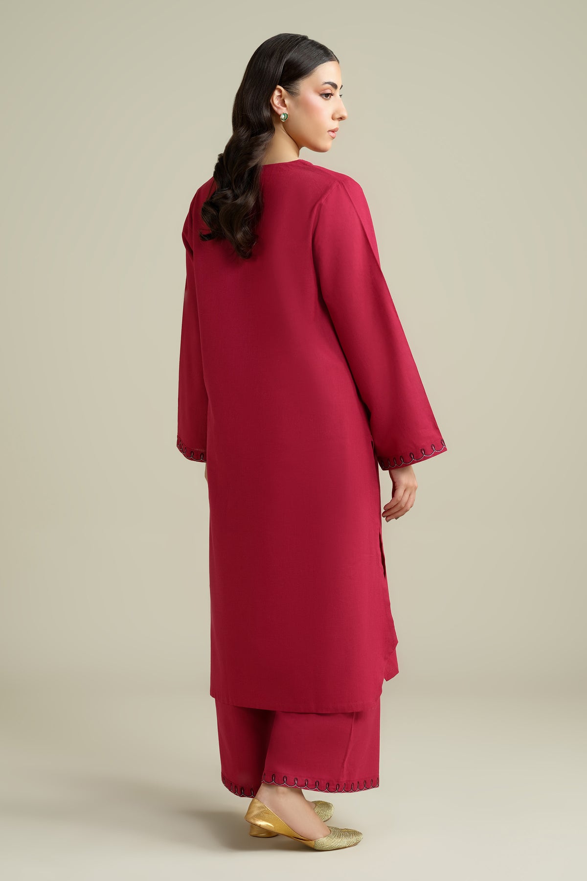 LINEN | EMBROIDERED