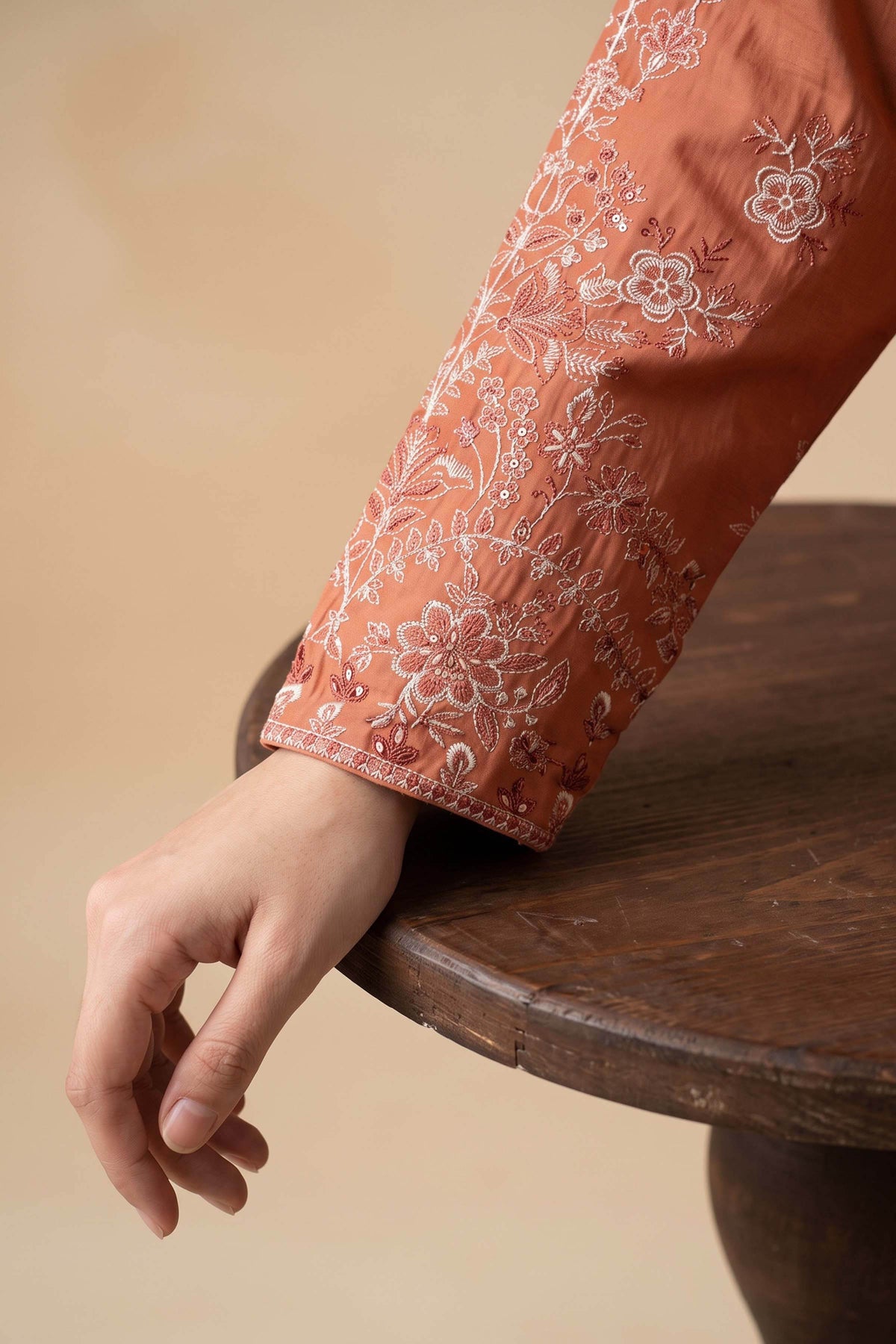 FINER CAMBRIC | EMBROIDERED
