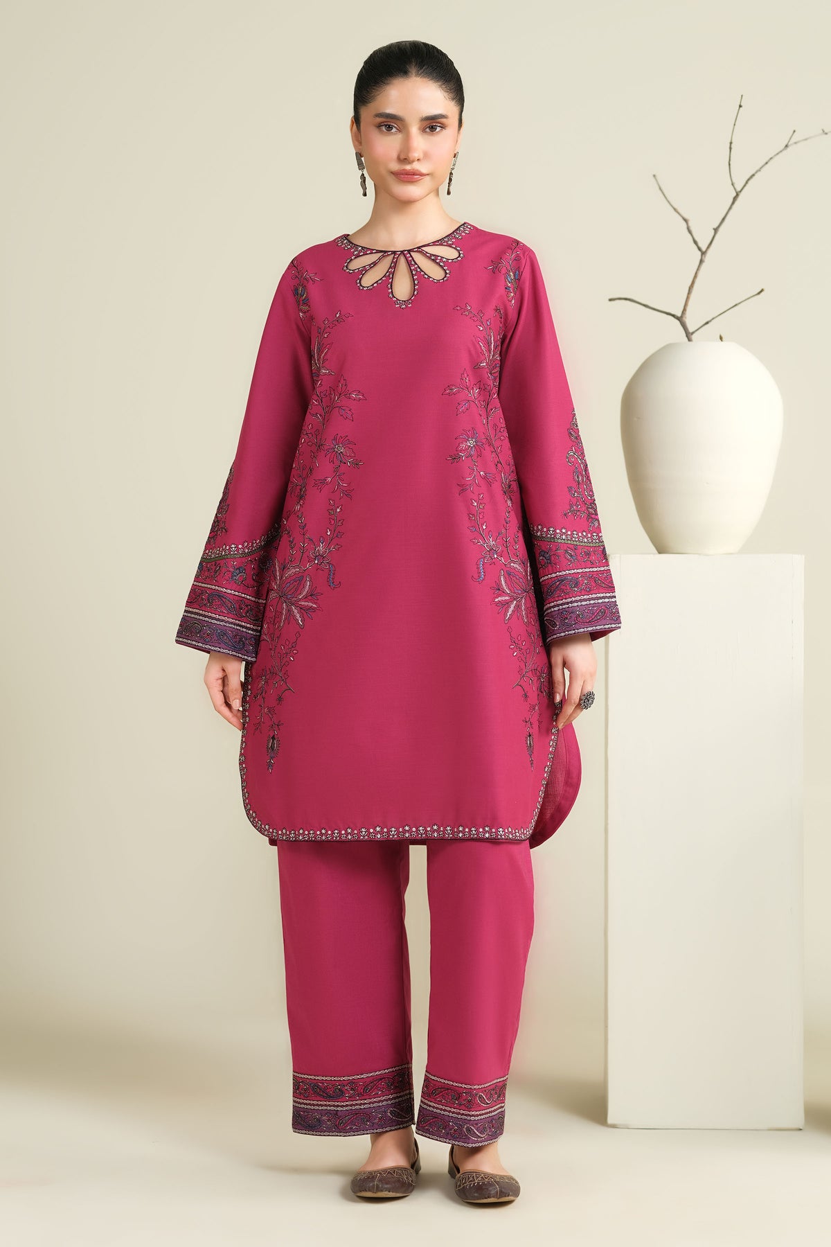 CROSS HATCH | EMBROIDERED