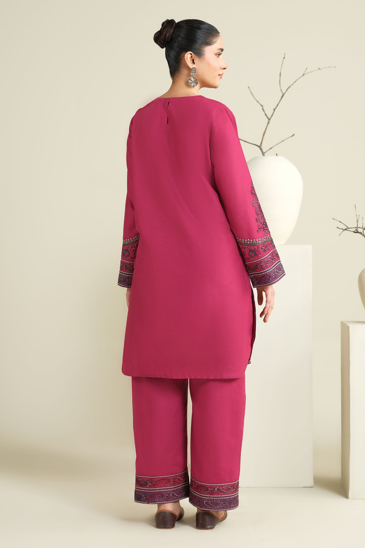 CROSS HATCH | EMBROIDERED