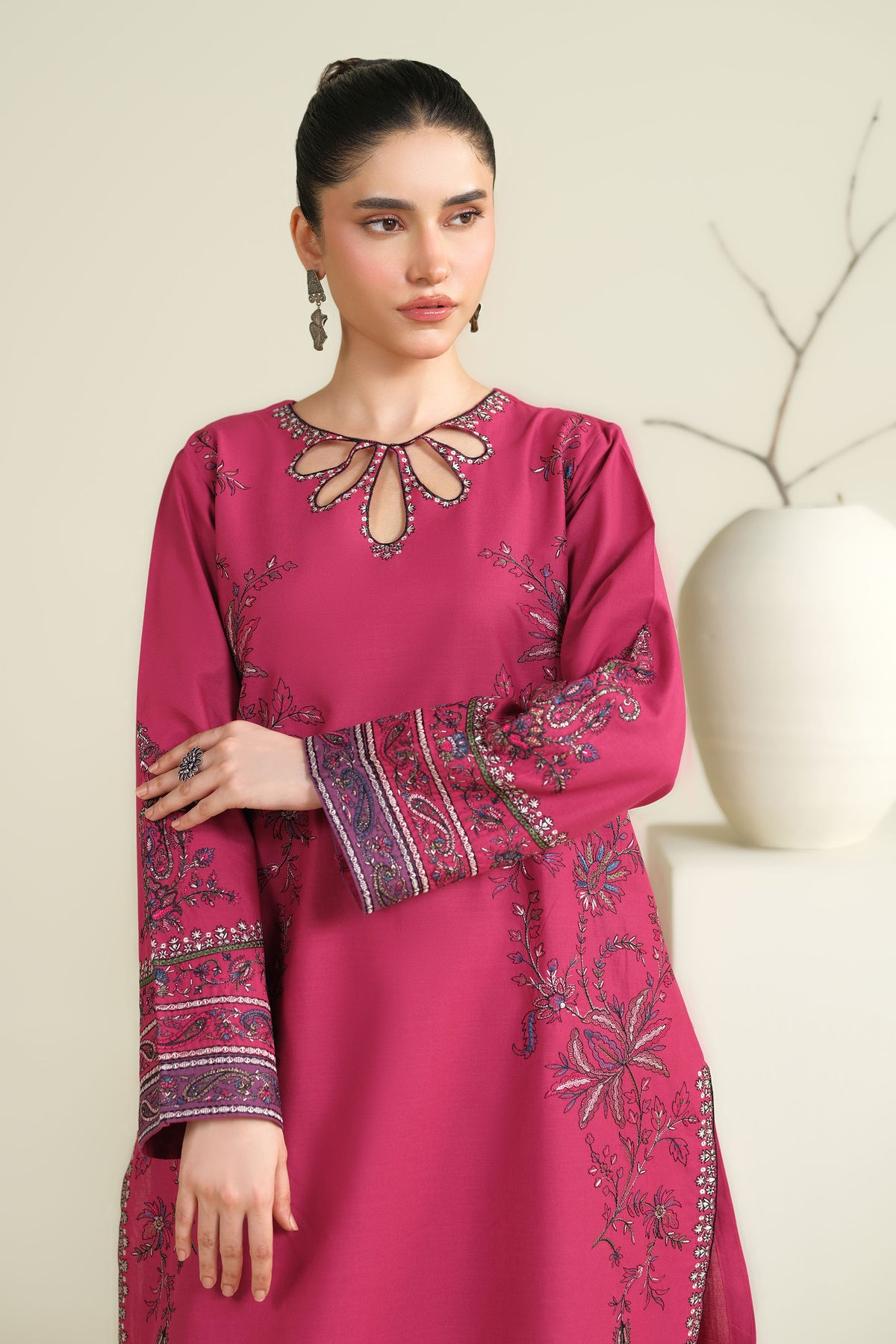 CROSS HATCH | EMBROIDERED