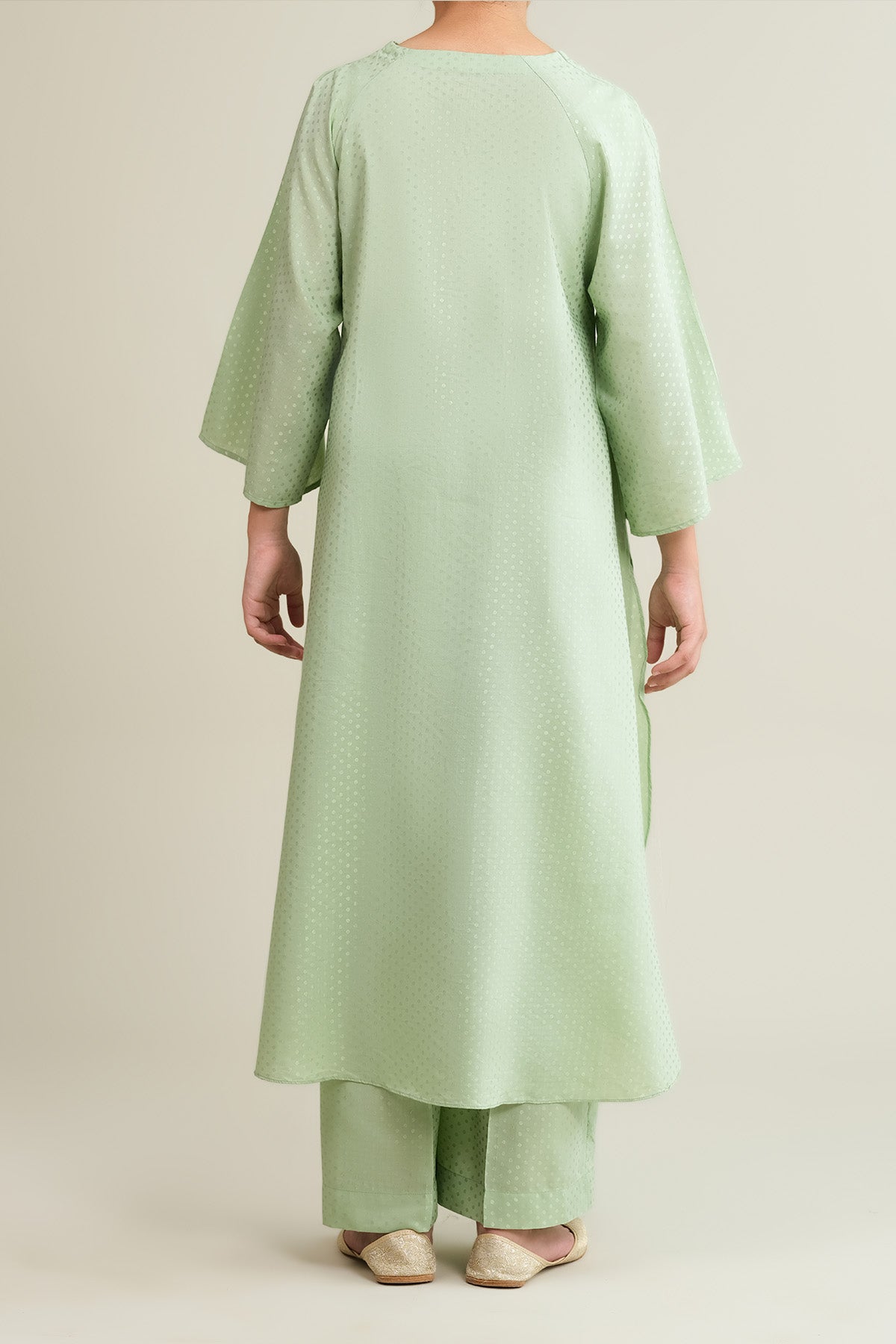 2 Piece - Dyed & Embellished Jacquard Suit - KPW25-P3666 - Shop Now at Kayseria