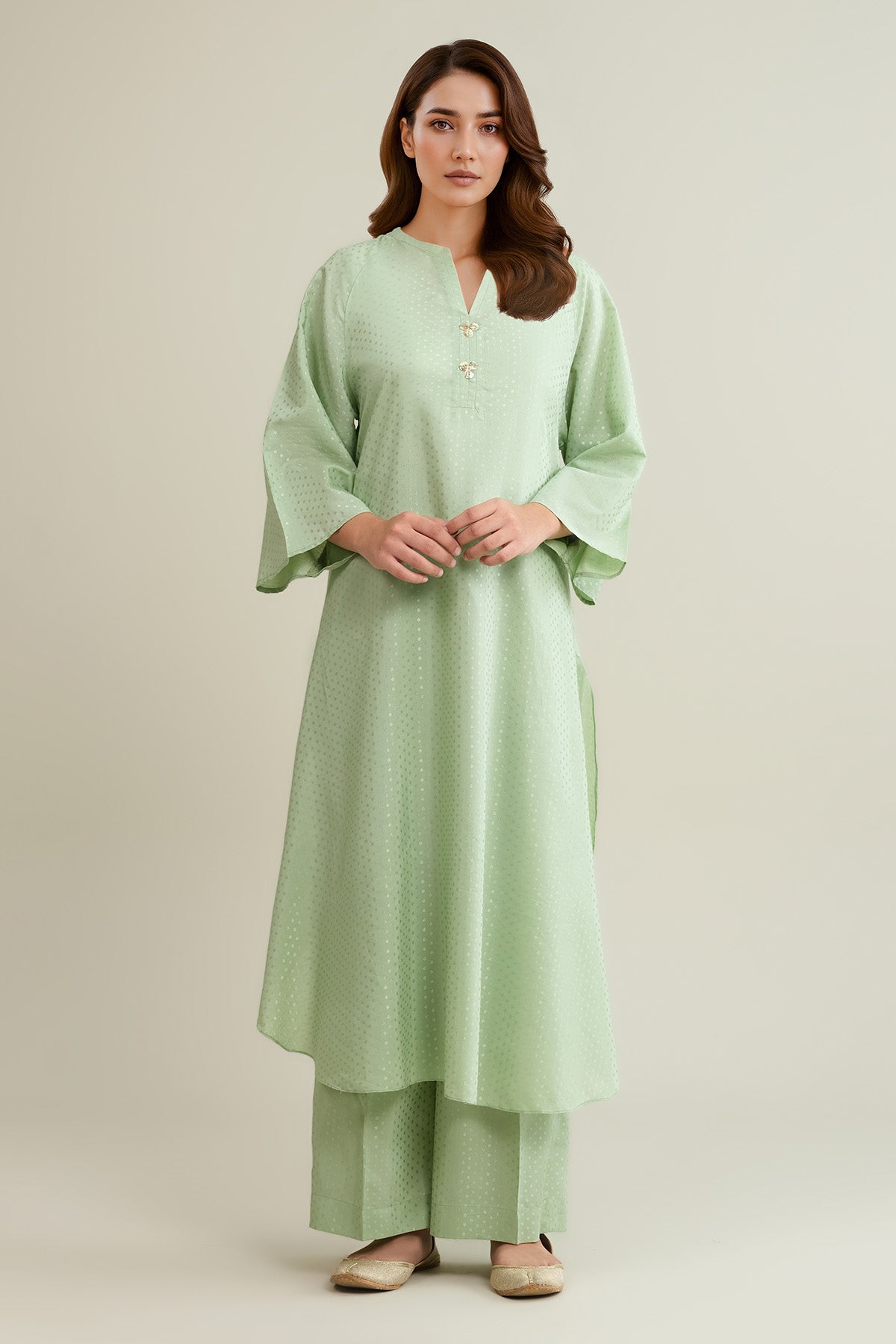 2 Piece - Dyed & Embellished Jacquard Suit - KPW25-P3666 - Shop Now at Kayseria