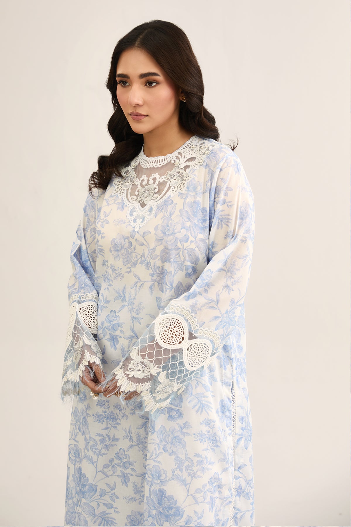 LAWN | EMBROIDERED - Shop Now at Kayseria