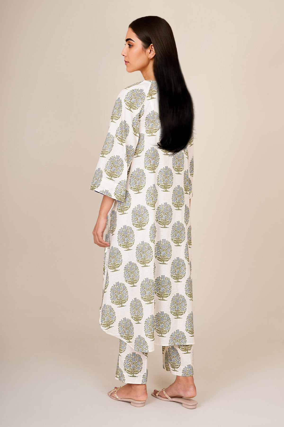 2 Piece - Printed Khaddar Suit - KPW25-P3679