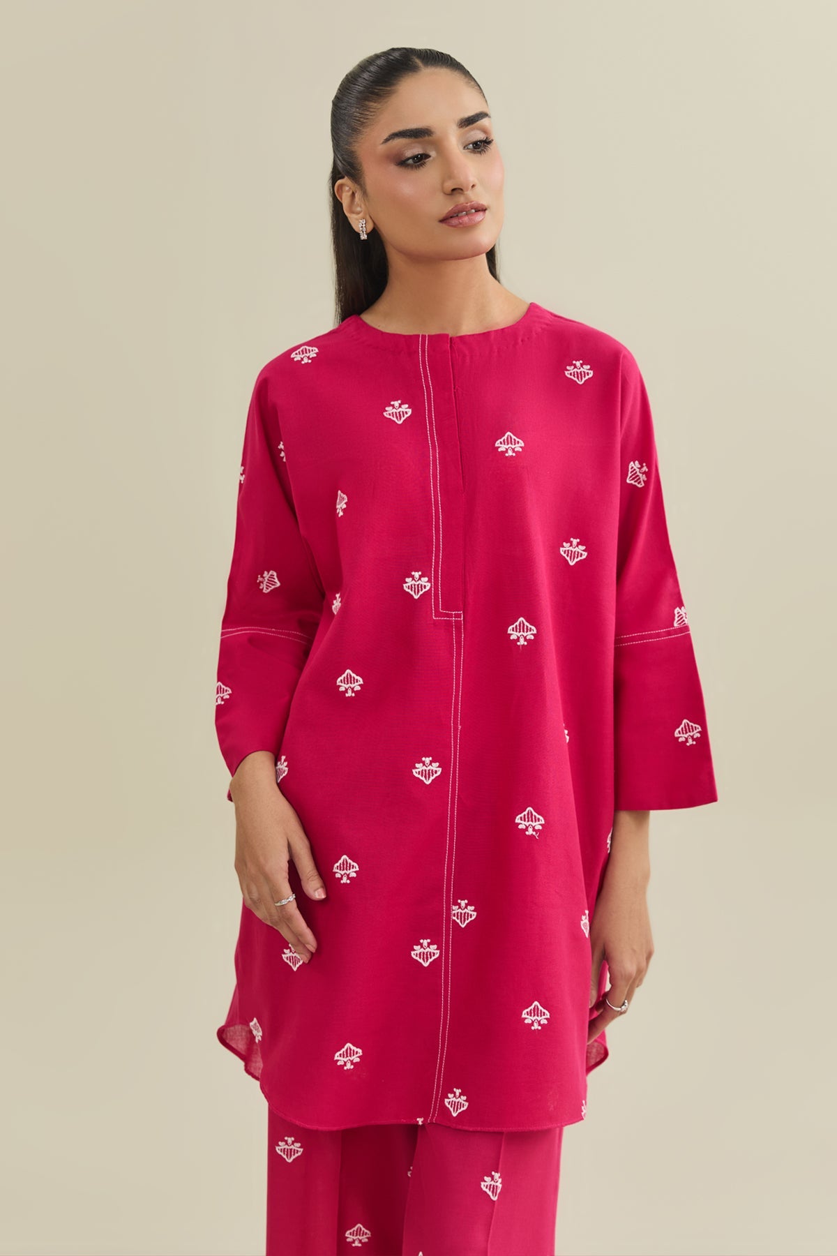 2 Piece - Embroidered Khaddar Suit - KPW25-P3753 - Shop Now at Kayseria