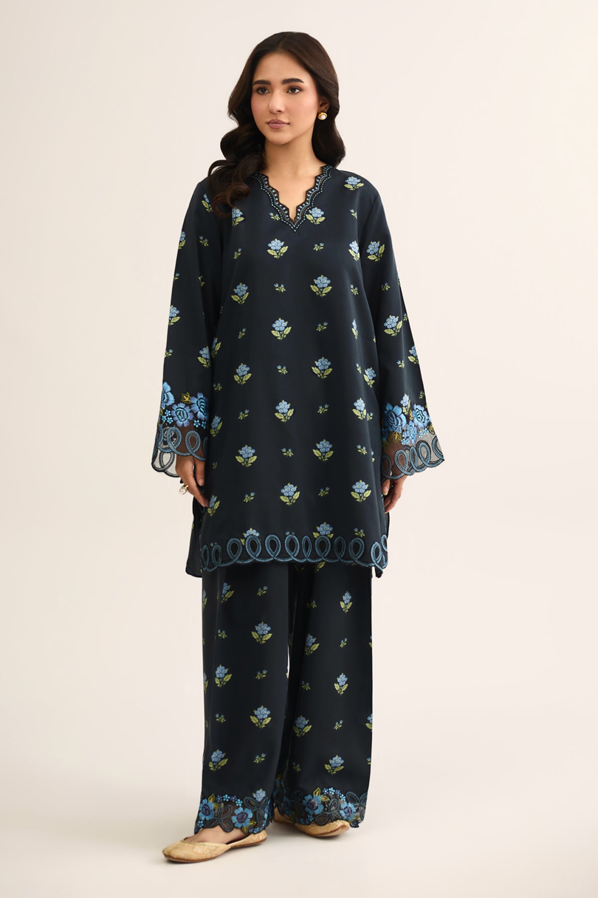 FILAMENT | EMBROIDERED