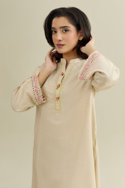 JACQUARD | EMBROIDERED | KPW25-P3764