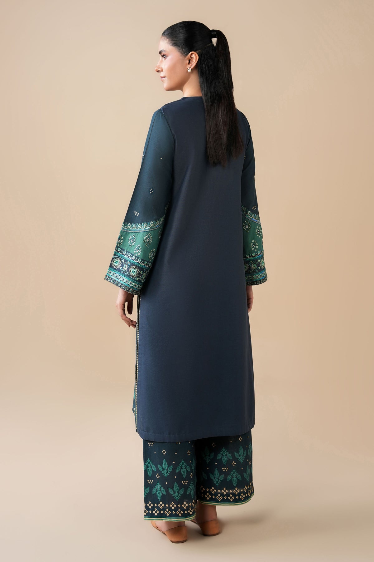 LAWN | EMBROIDERED