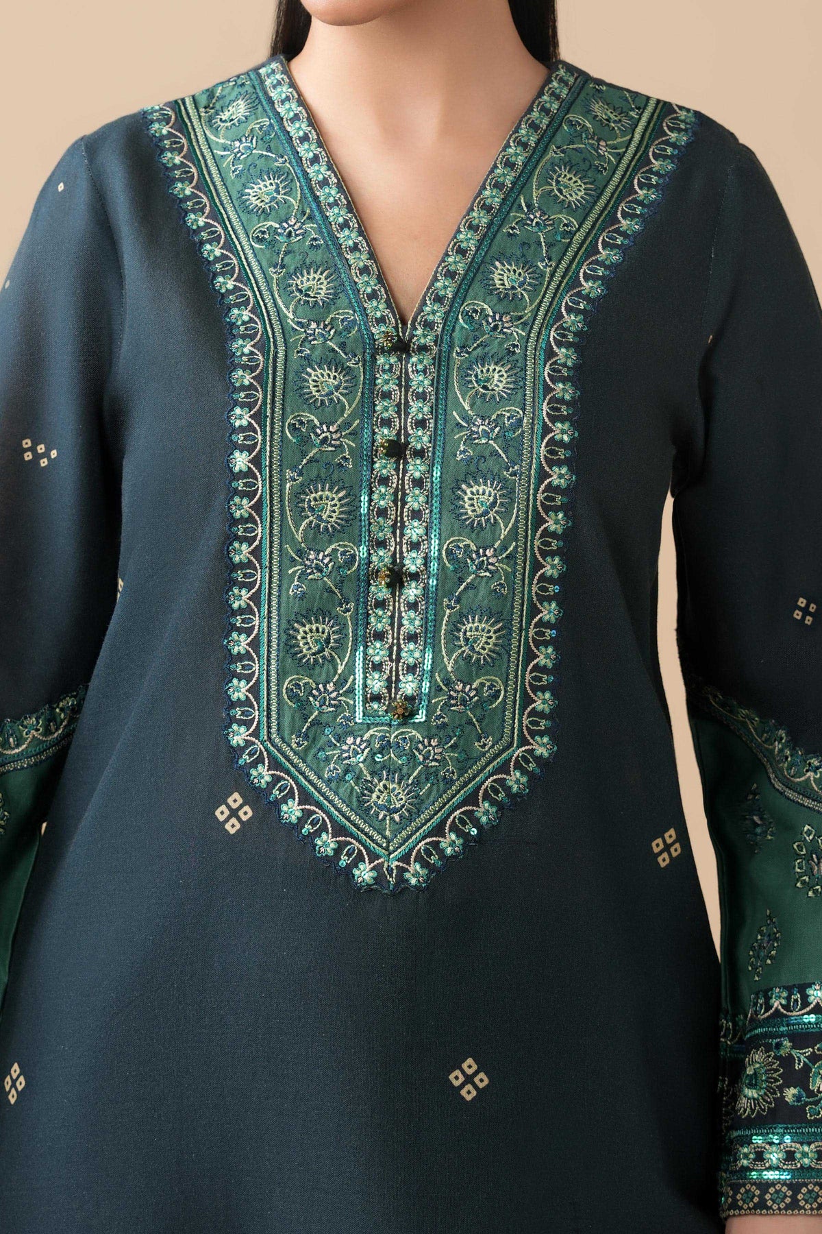 LAWN | EMBROIDERED PRET WINTER-26