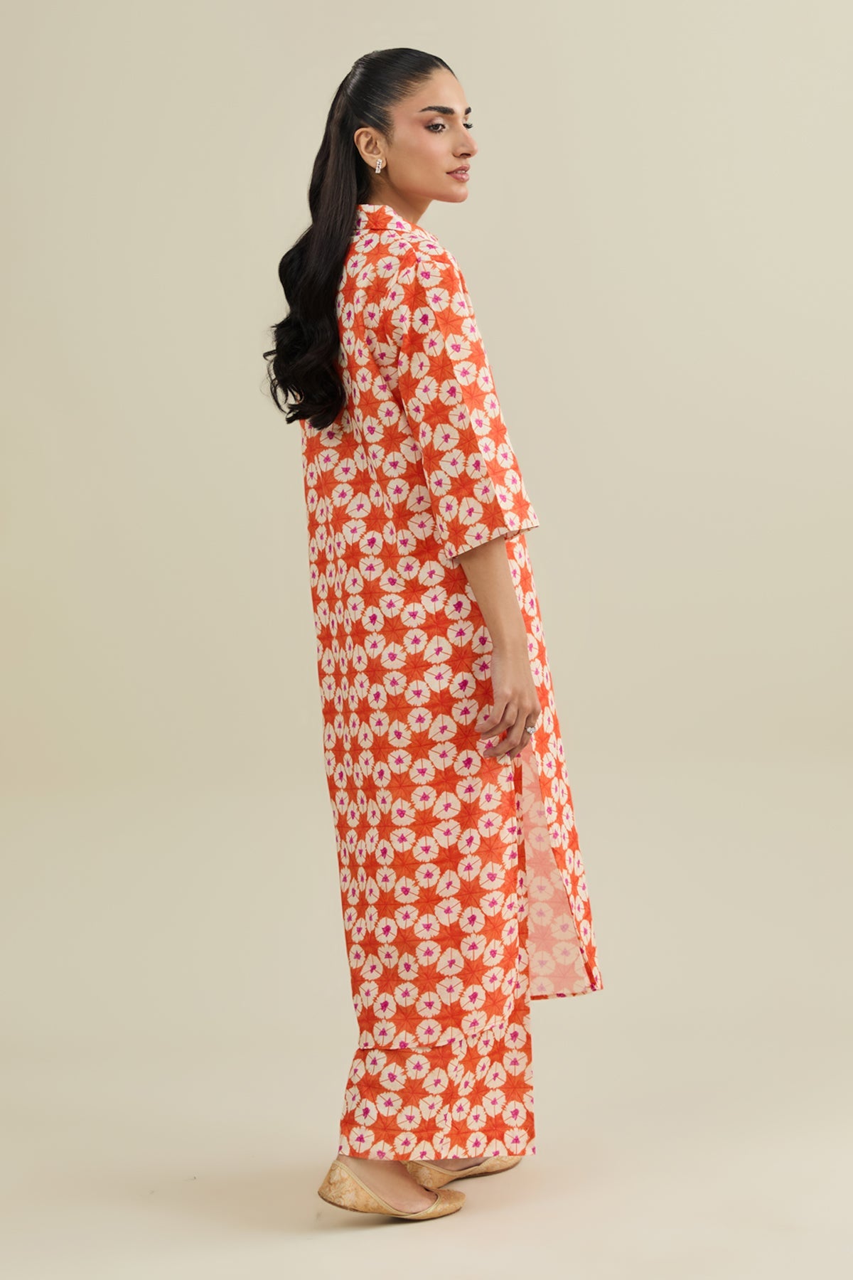 2 Piece - Printed Khaddar Suit - KPW25-P3770 - Shop Now at Kayseria